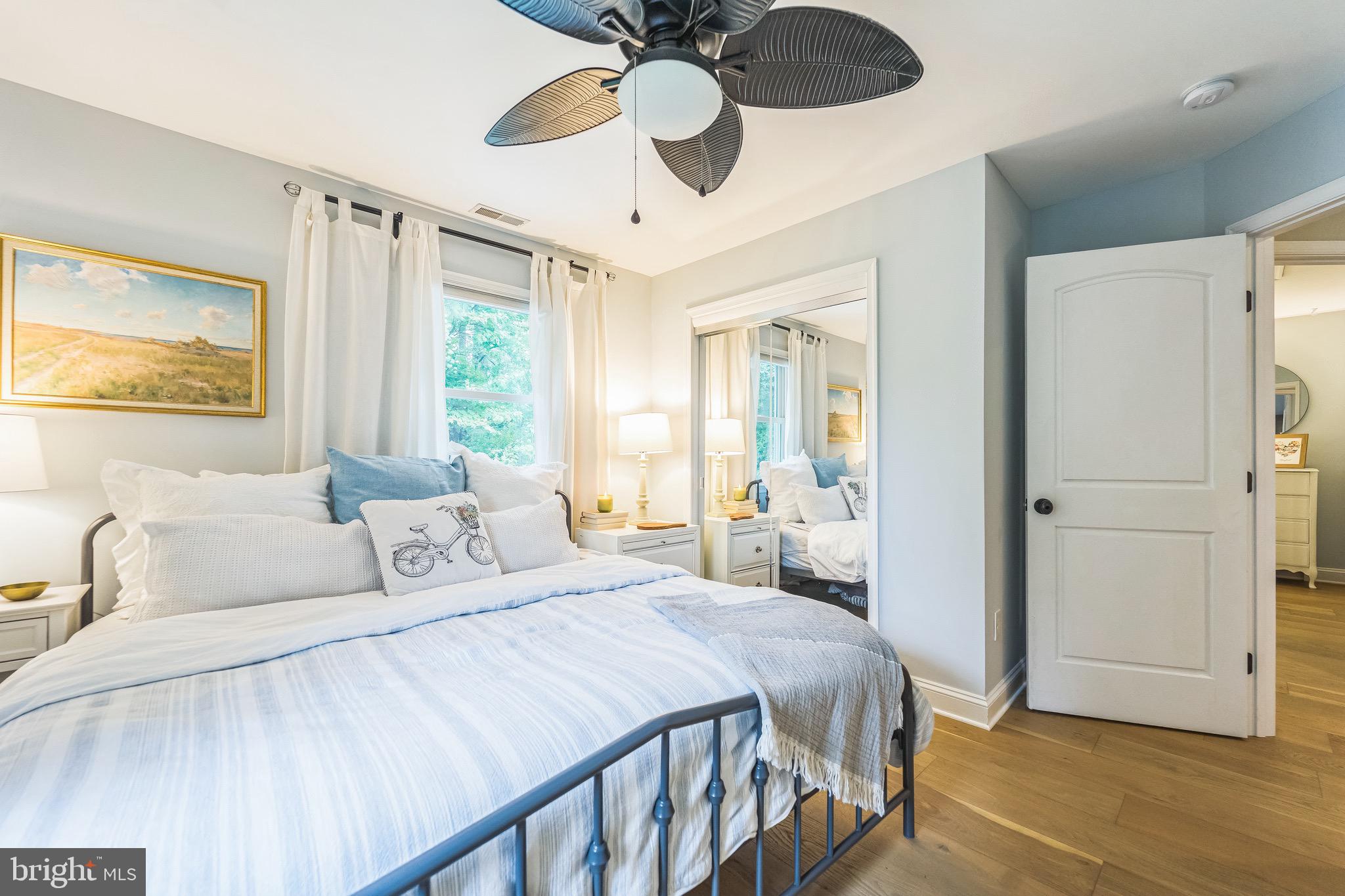 ROMANCOKE ON THE BAY - Residential