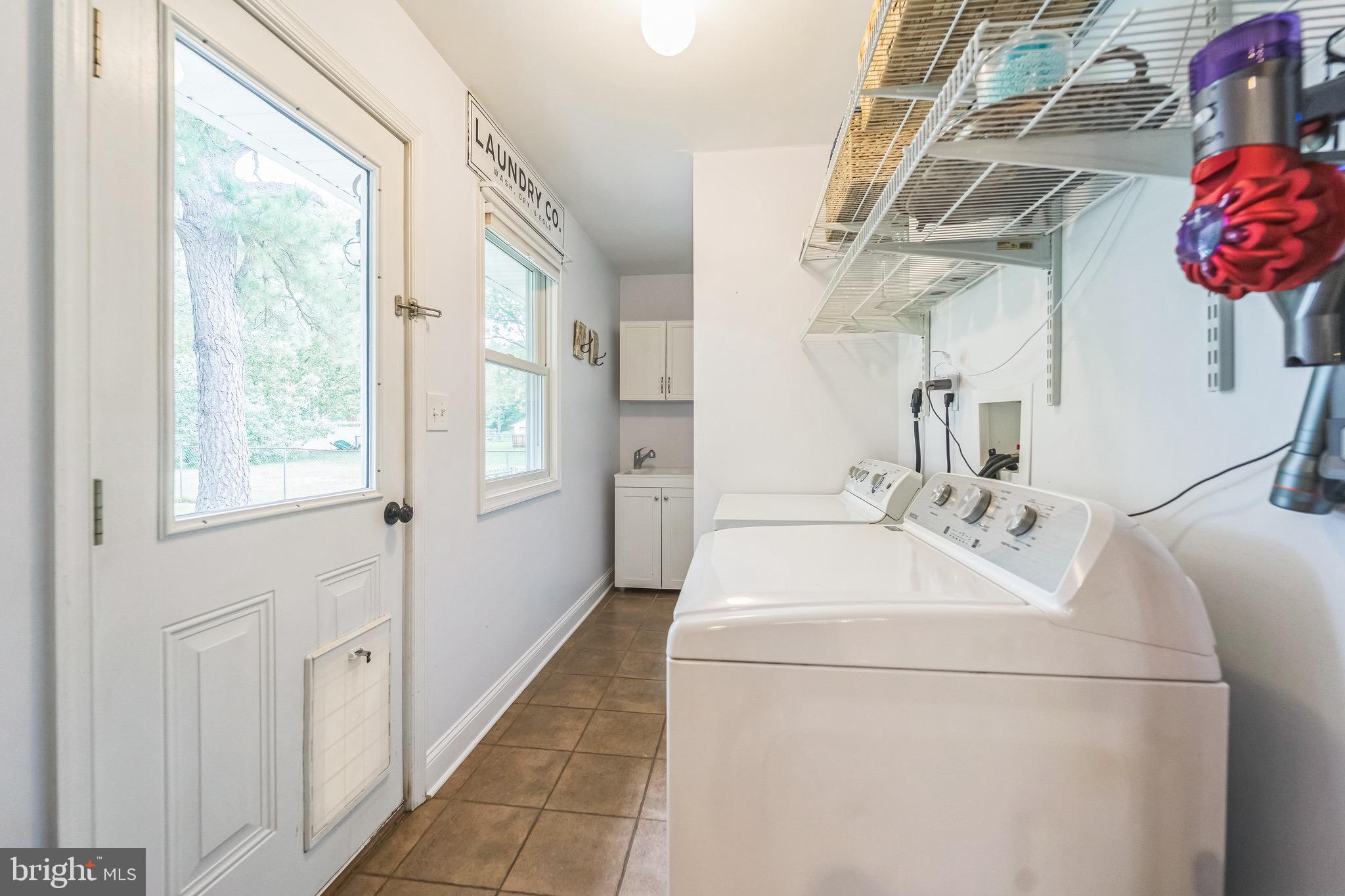 ROMANCOKE ON THE BAY - Residential