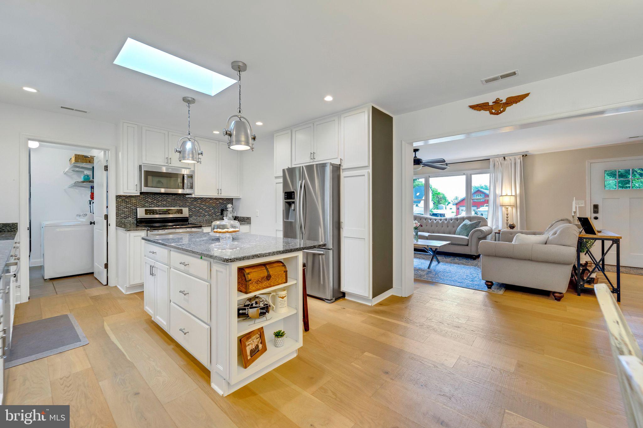 ROMANCOKE ON THE BAY - Residential