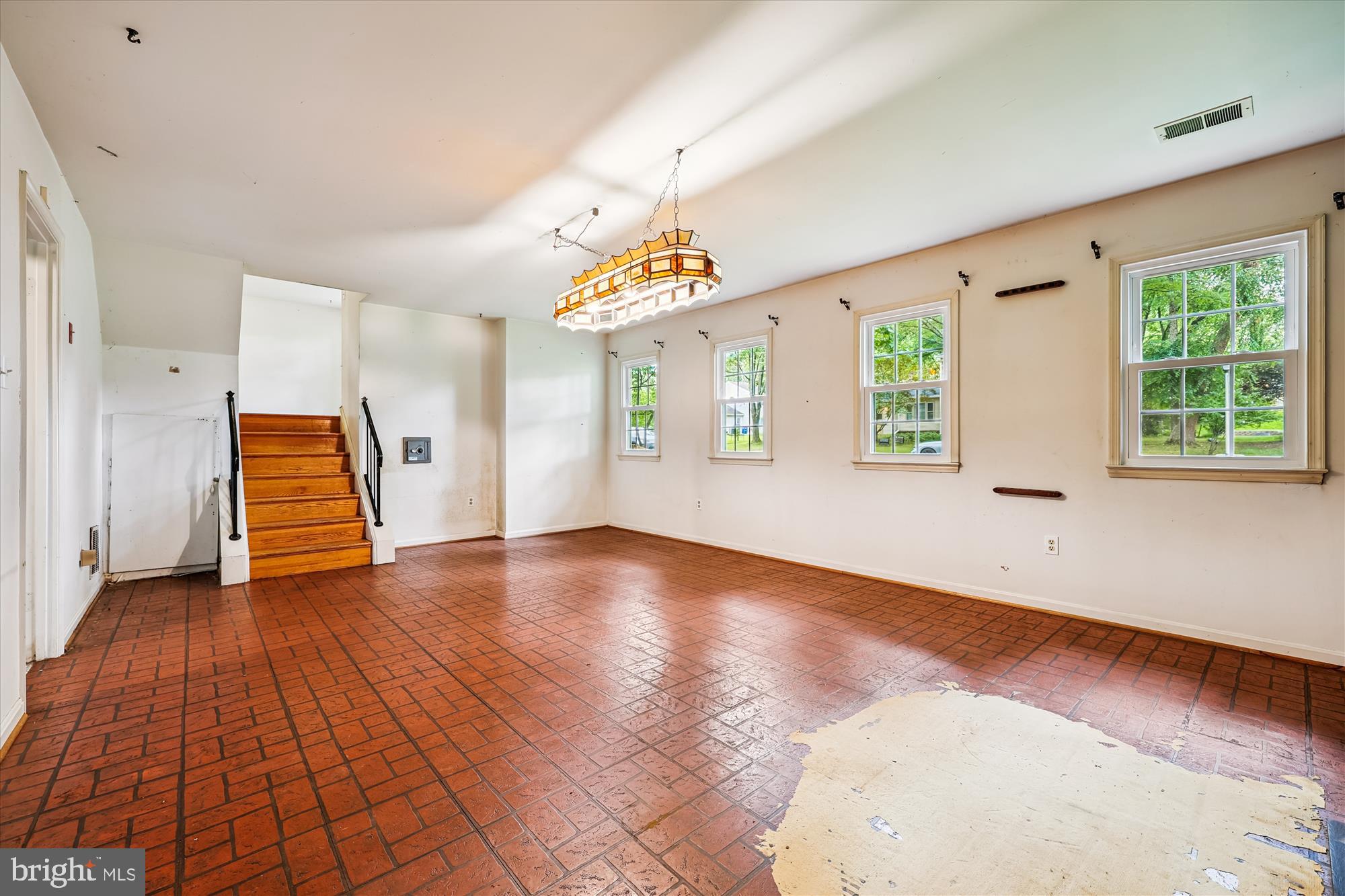 WESTLEIGH - Residential