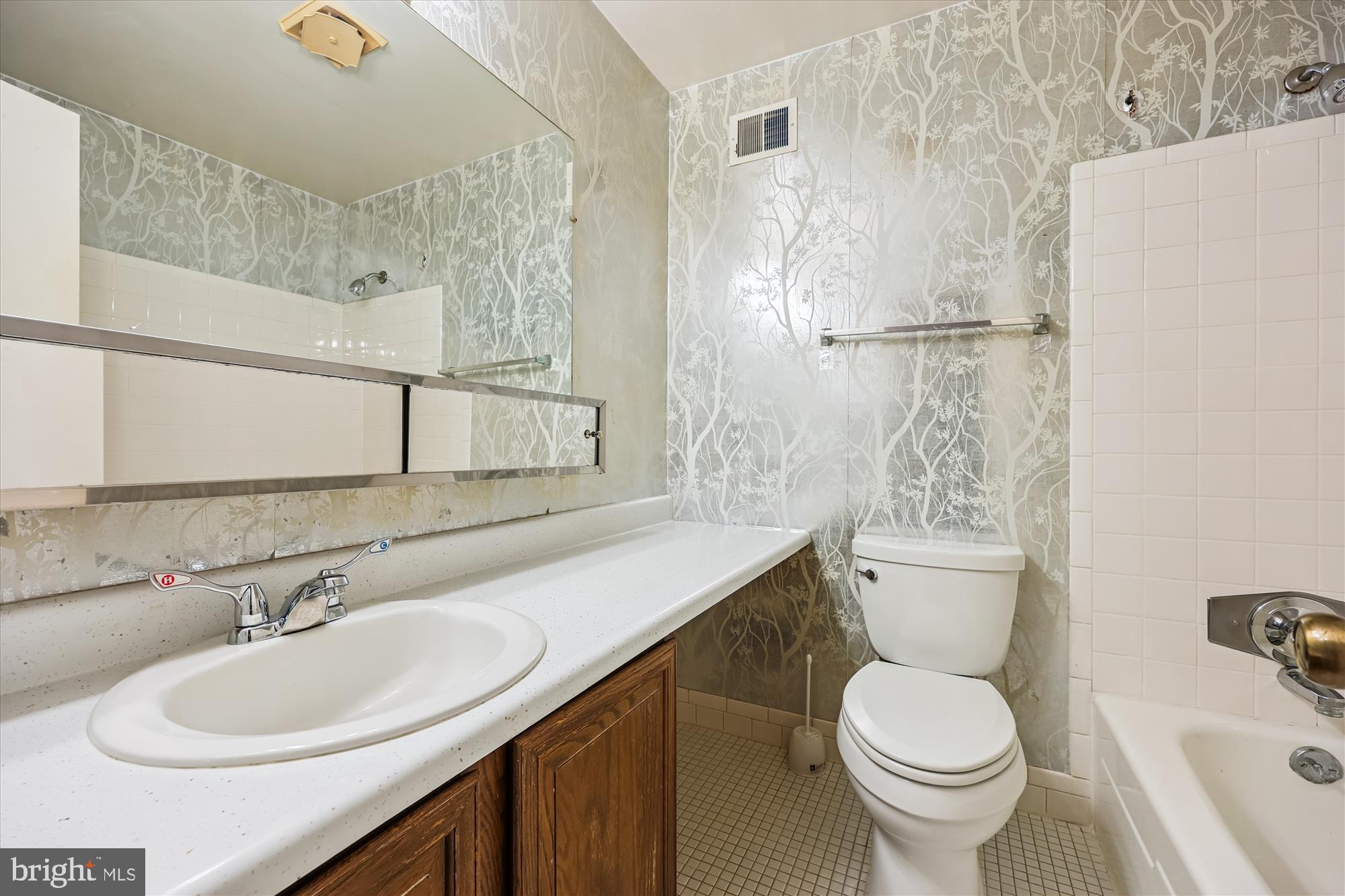 WESTLEIGH - Residential