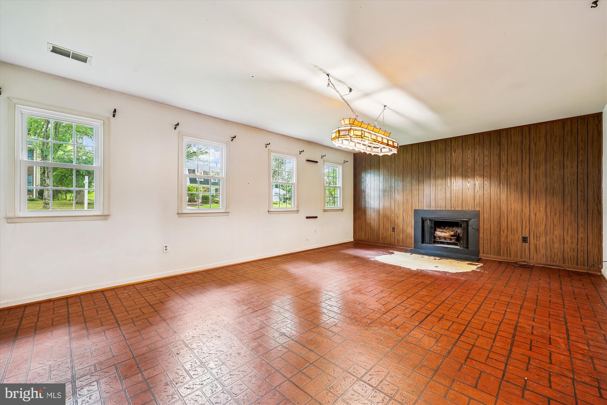 WESTLEIGH - Residential