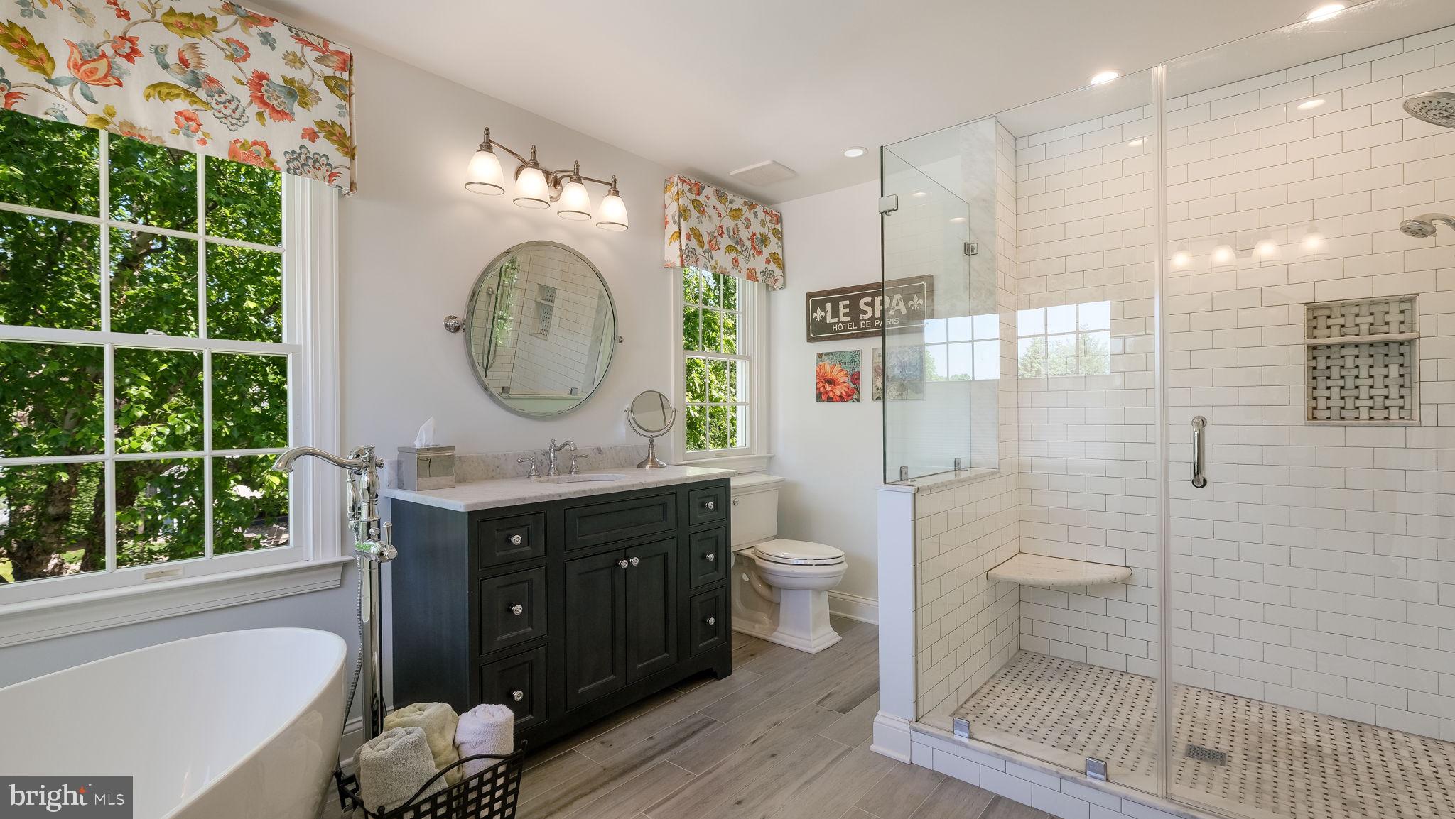 EAGLE GLENN - Residential