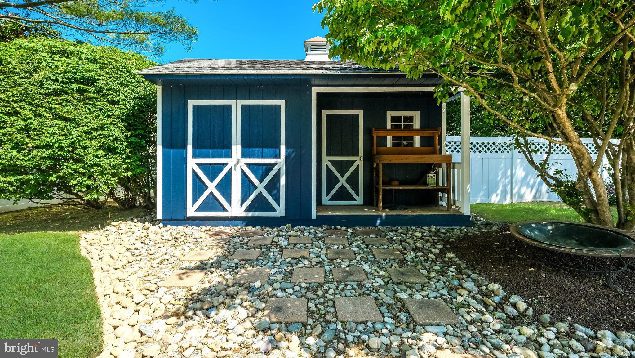 EAGLE GLENN - Residential