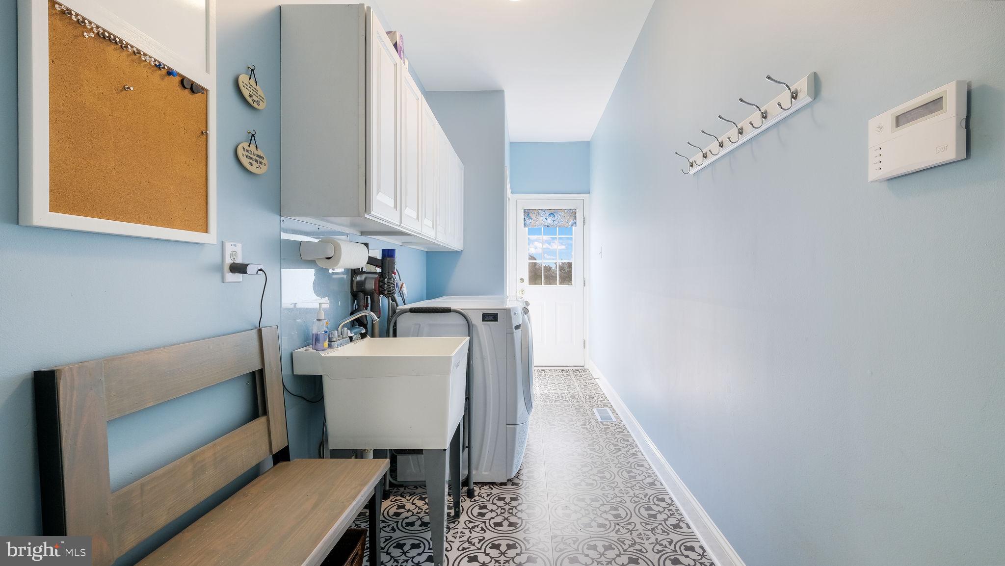 EAGLE GLENN - Residential