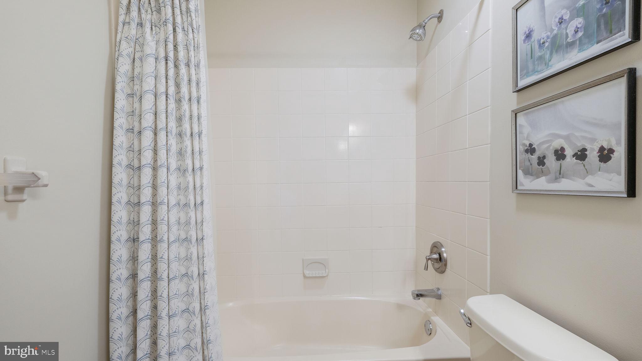 EAGLE GLENN - Residential