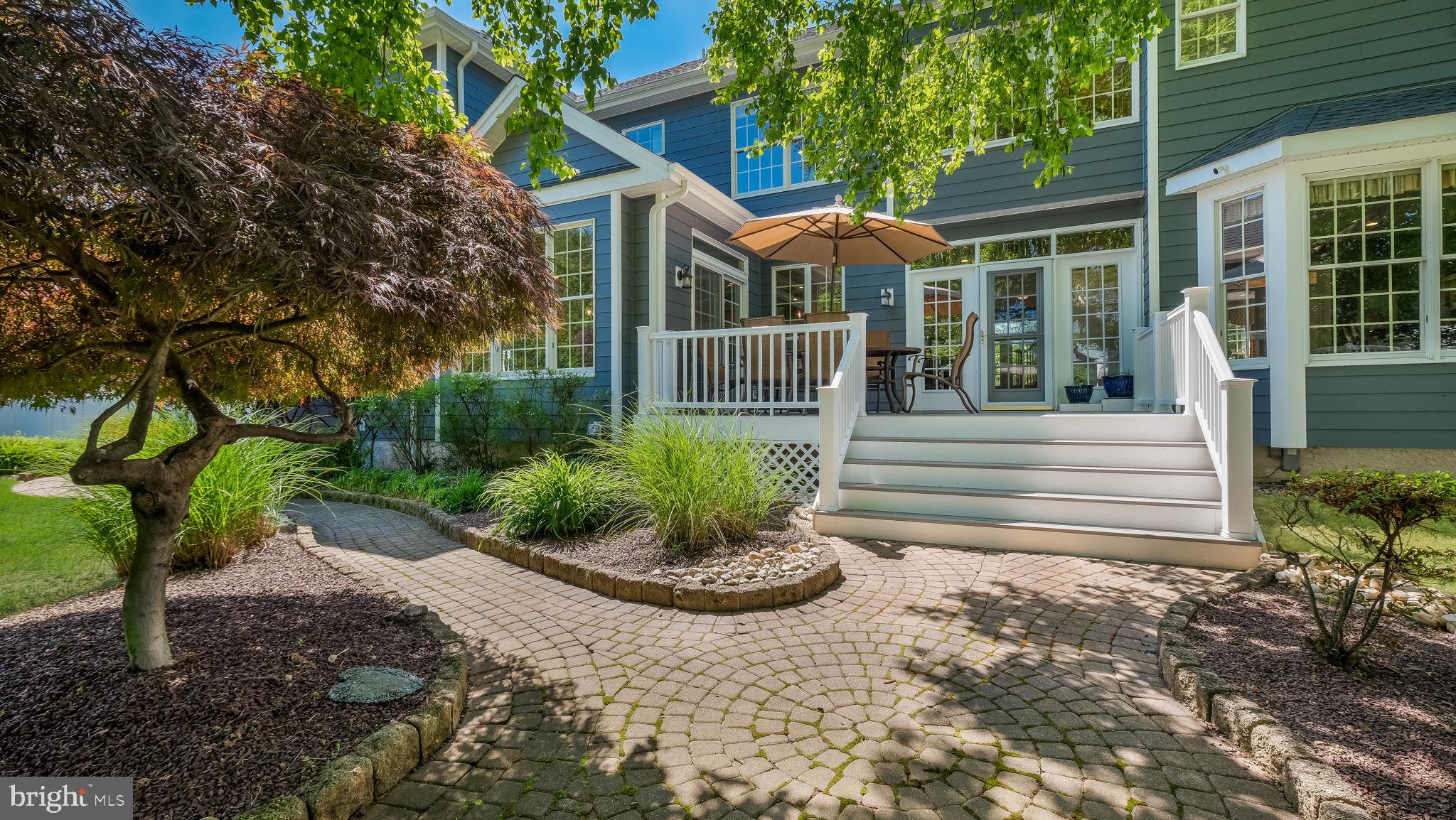 EAGLE GLENN - Residential