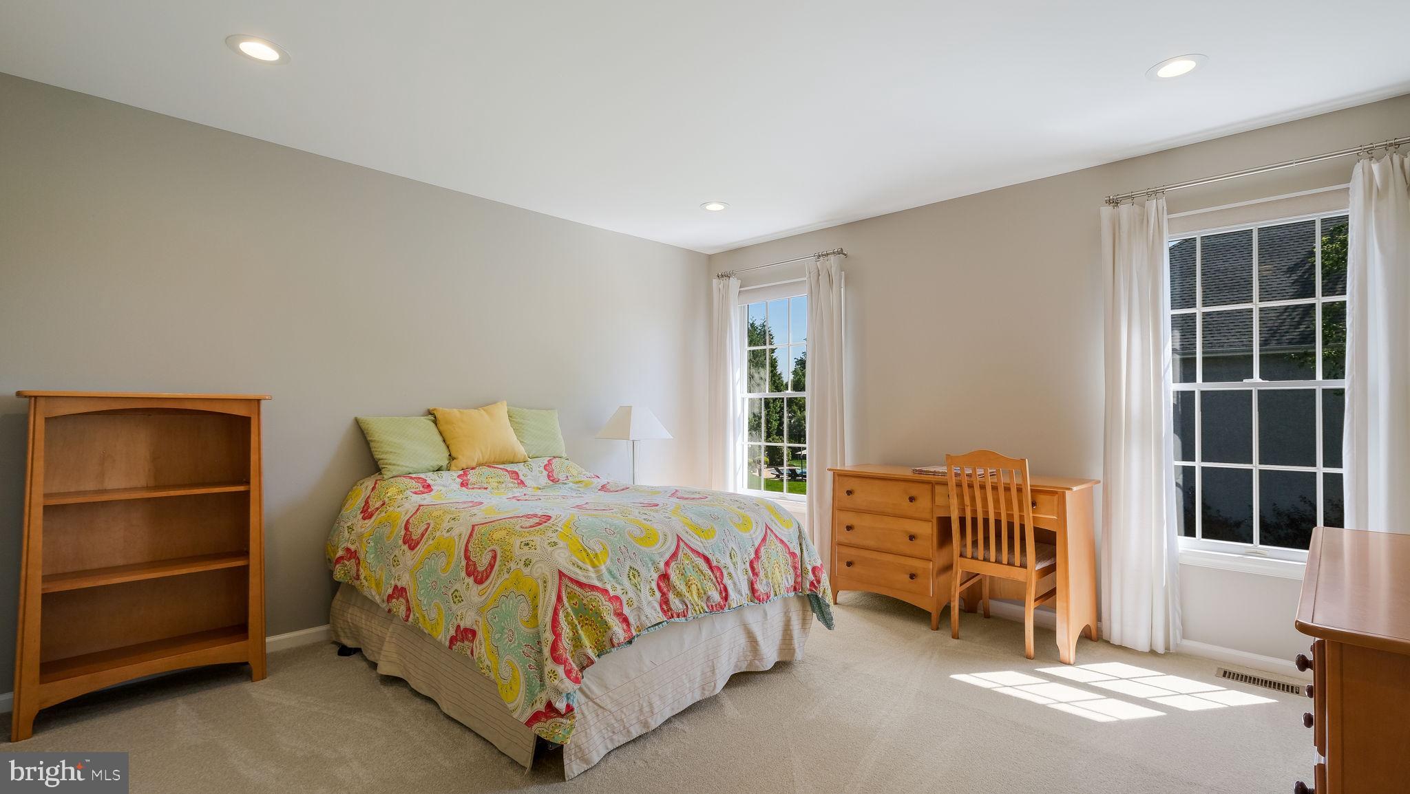 EAGLE GLENN - Residential