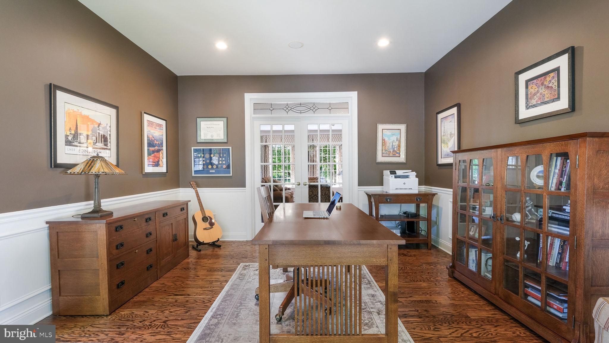 EAGLE GLENN - Residential