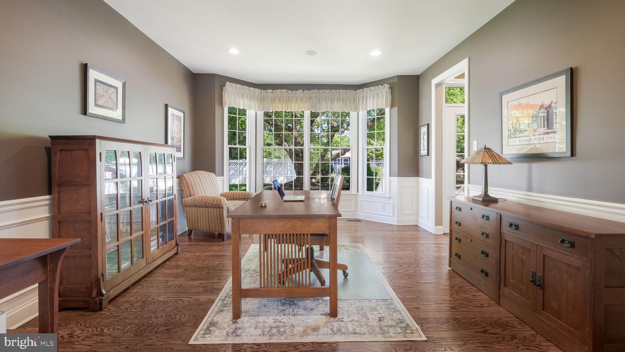 EAGLE GLENN - Residential