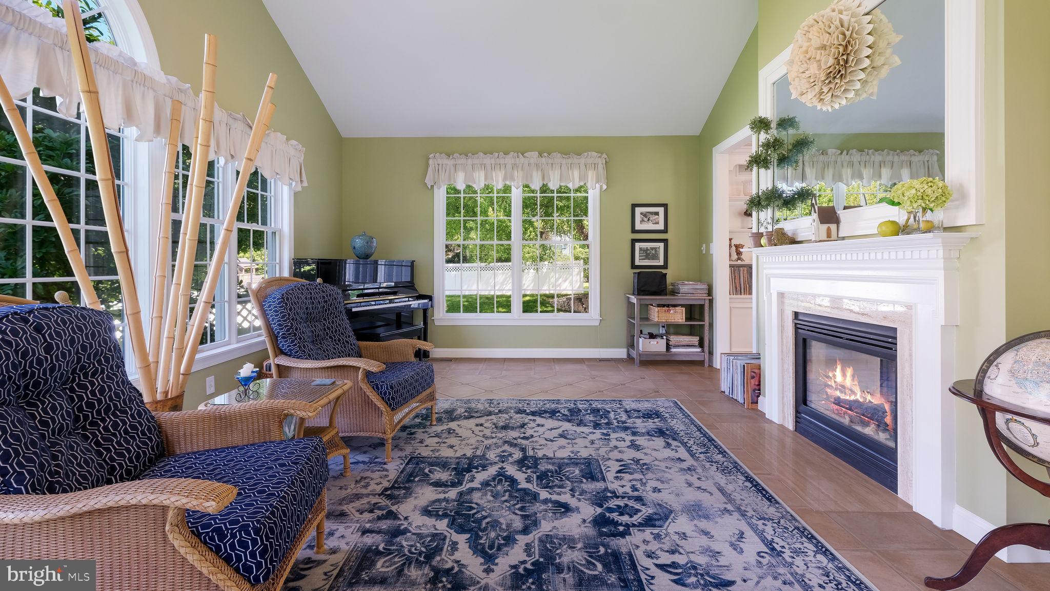 EAGLE GLENN - Residential