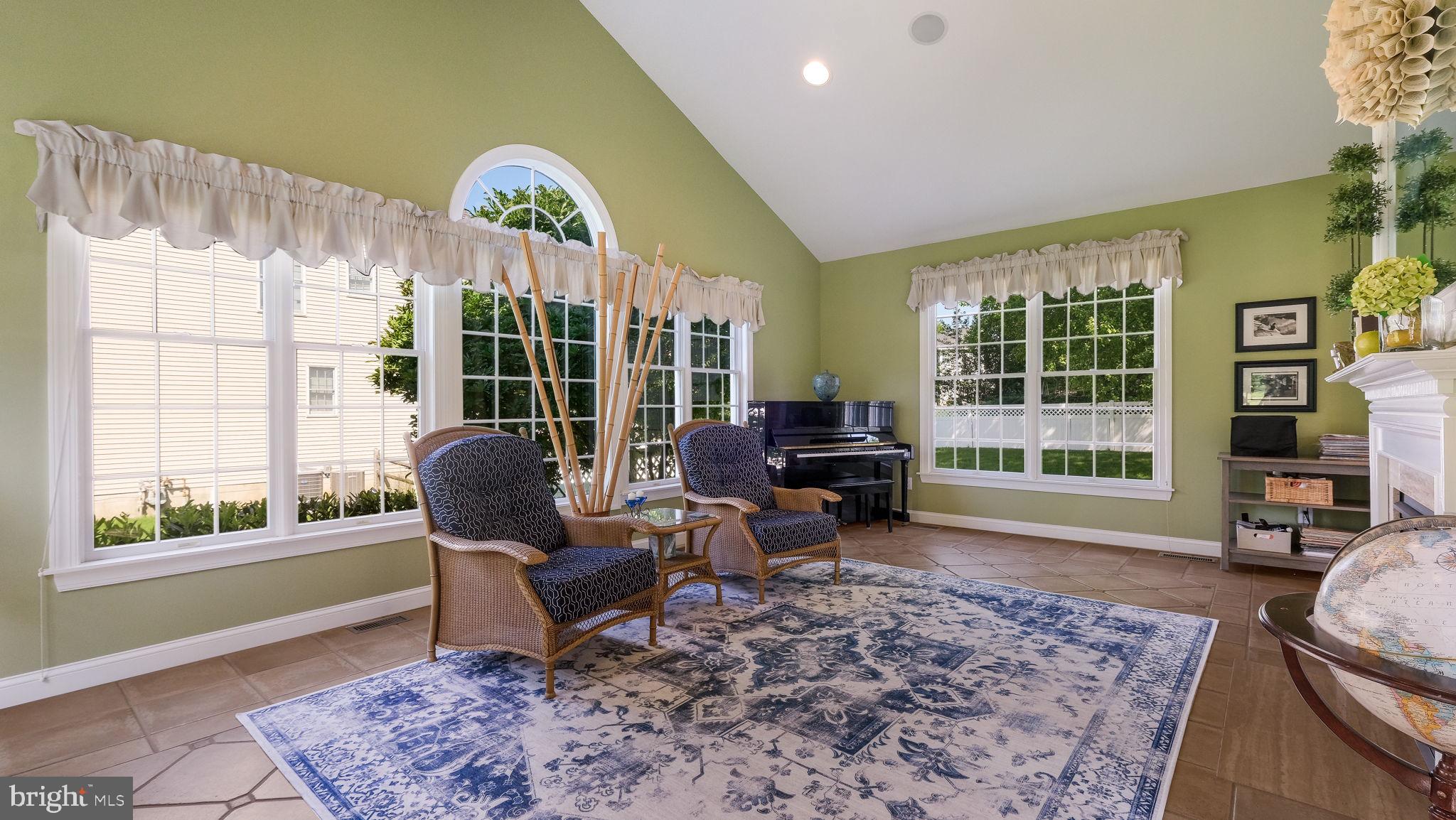 EAGLE GLENN - Residential