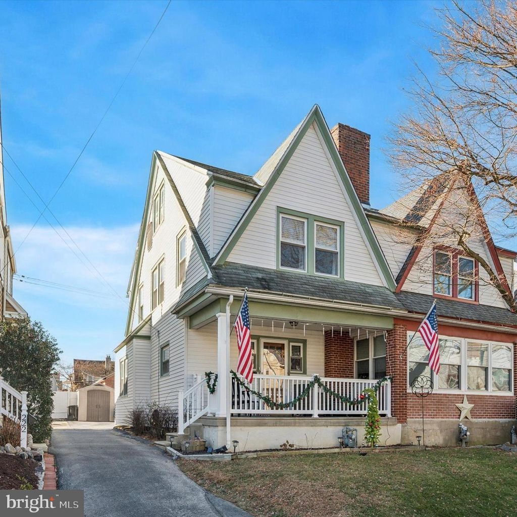 Photo of 220 Sedgewood Road, SPRINGFIELD, PA 19064 (MLS # PADE2105262)