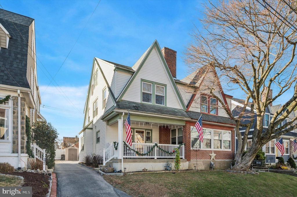 Photo of 220 Sedgewood Road, SPRINGFIELD, PA 19064 (MLS # PADE2105262)