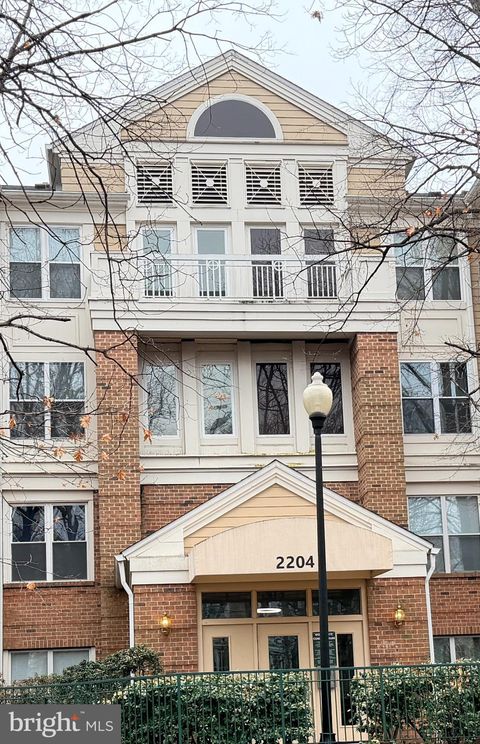 Photo of 2204 Westcourt Lane #112, HERNDON, VA 20170 (MLS # VAFX2291698)