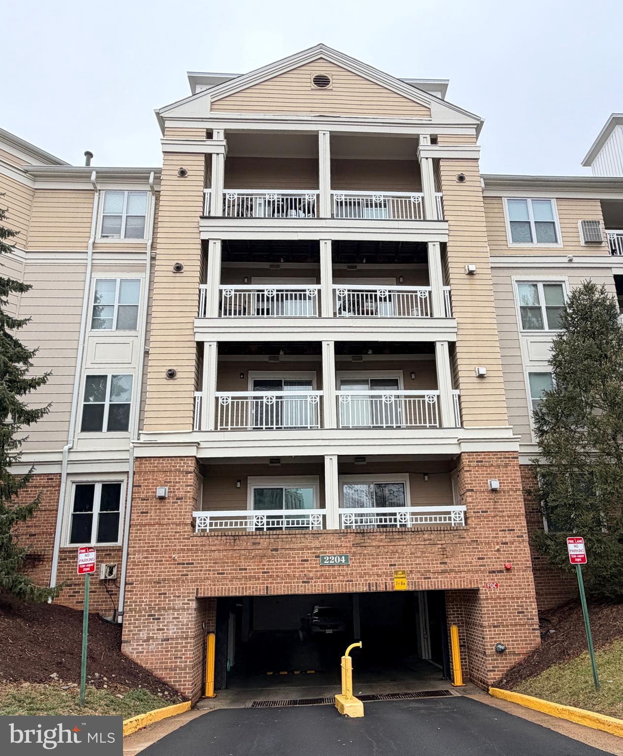 WORLDGATE CONDO - Residential