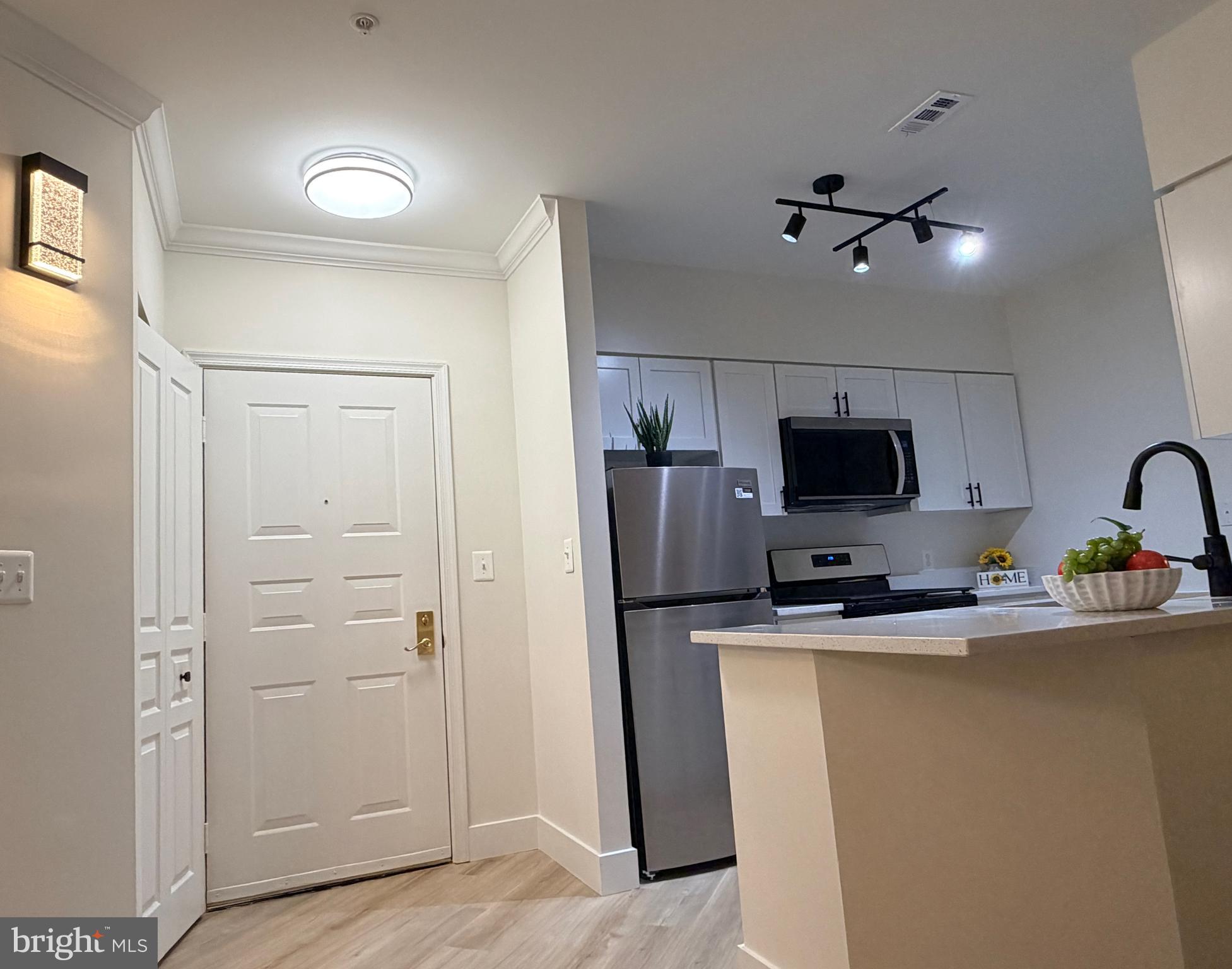 WORLDGATE CONDO - Residential