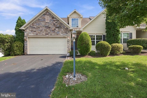 Townhouse For Sale - 241 Tiverton Lane<br/> HARRISBURG, PA 17112