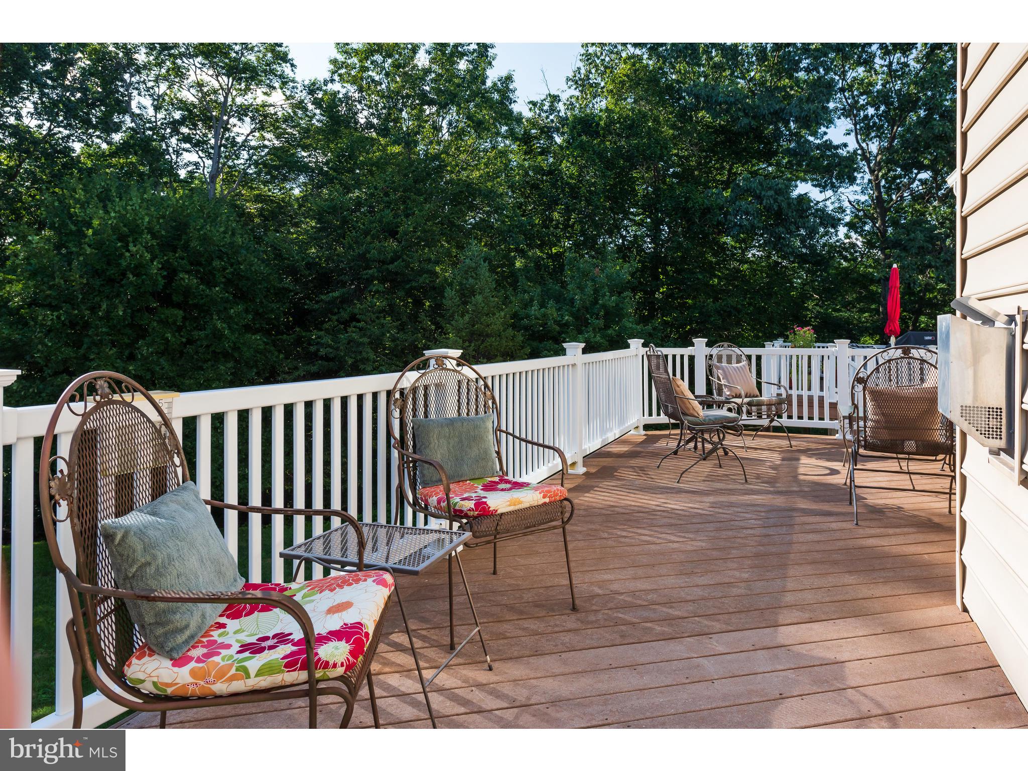 RIVERCREST - Residential