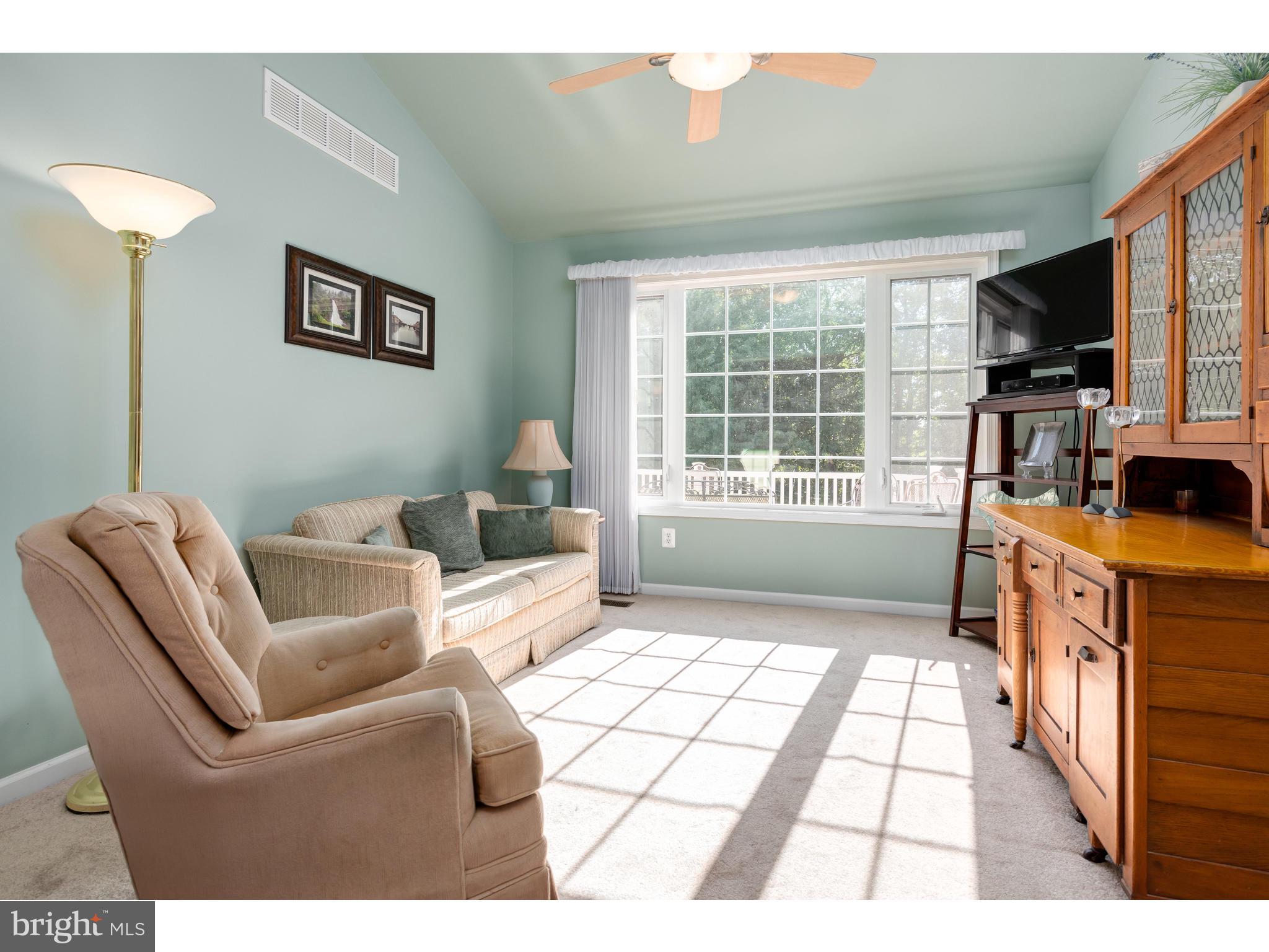 RIVERCREST - Residential