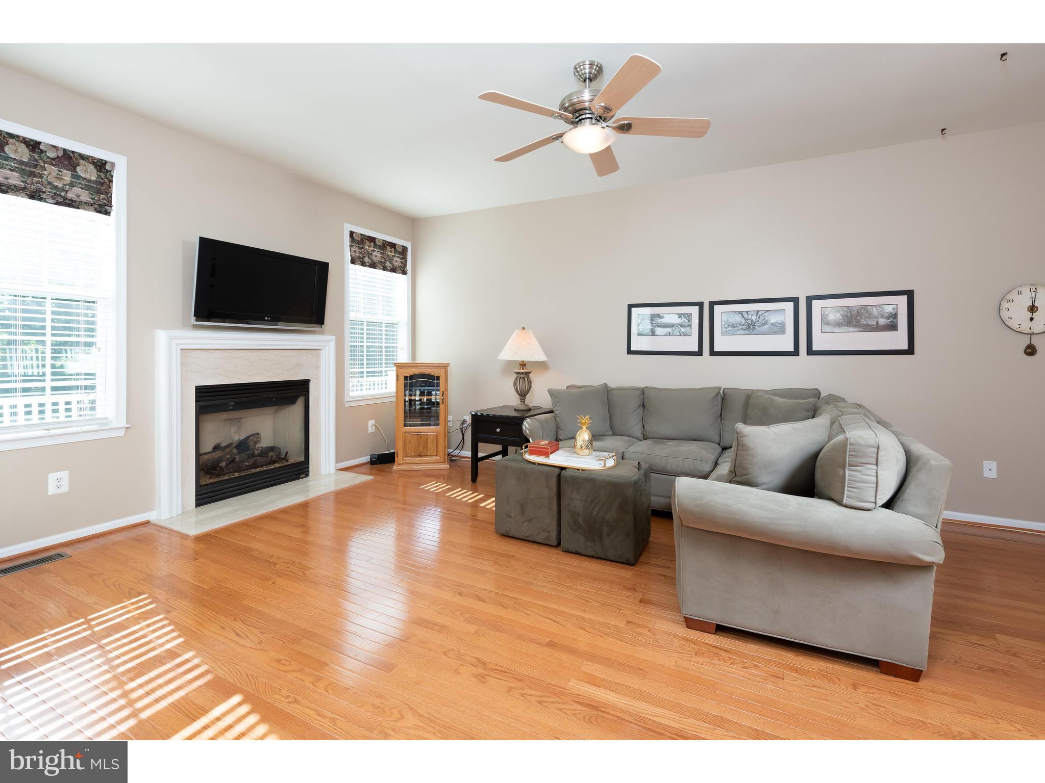 RIVERCREST - Residential