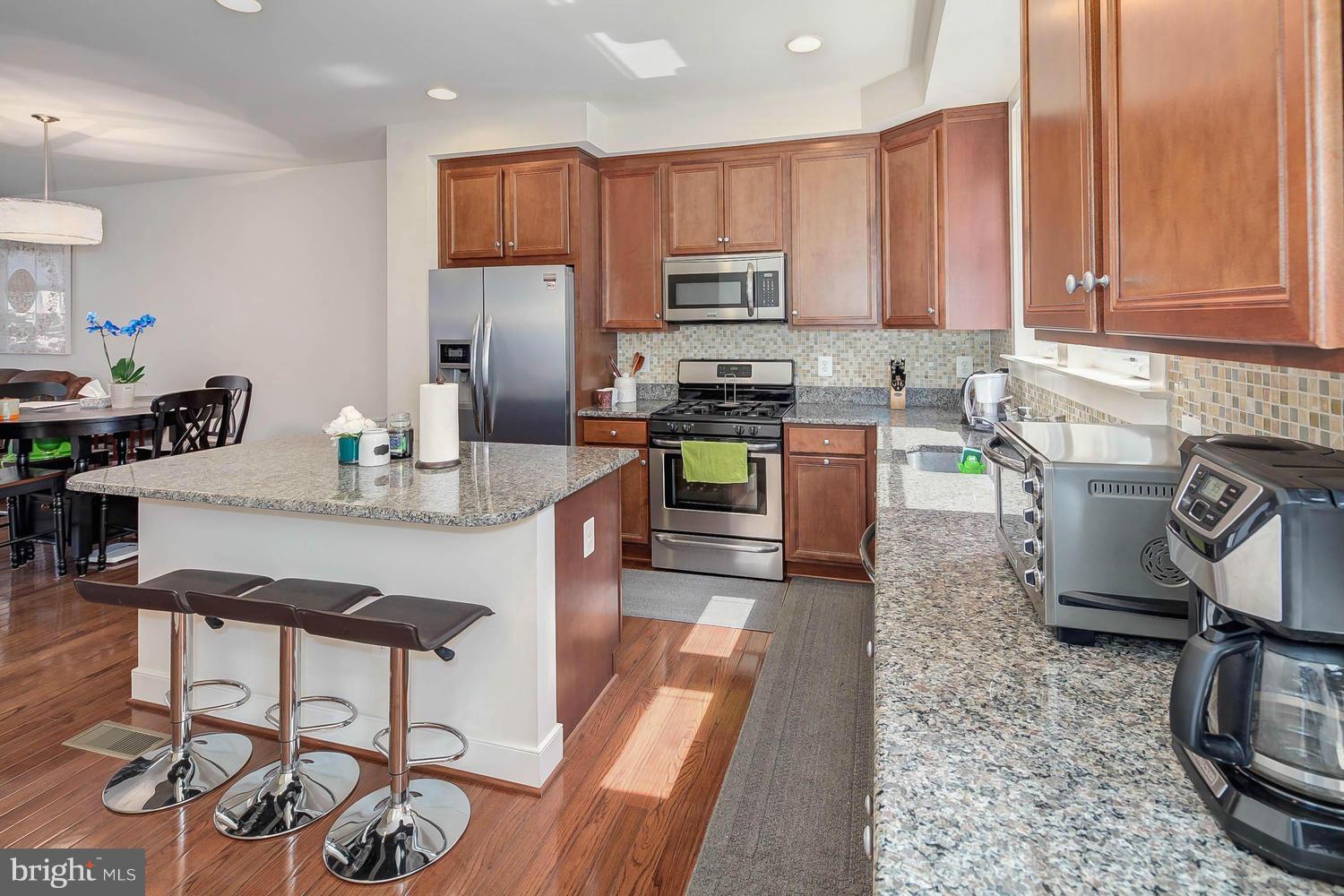 MOSAIC AT MERRIFIELD - Residential