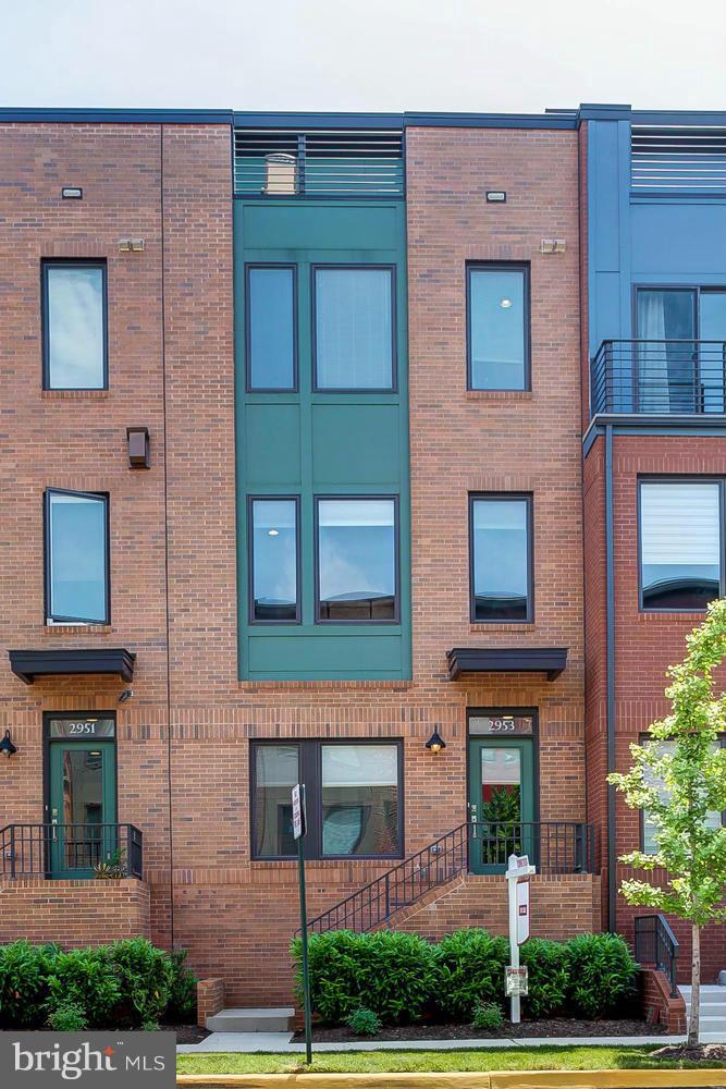 MOSAIC AT MERRIFIELD - Residential