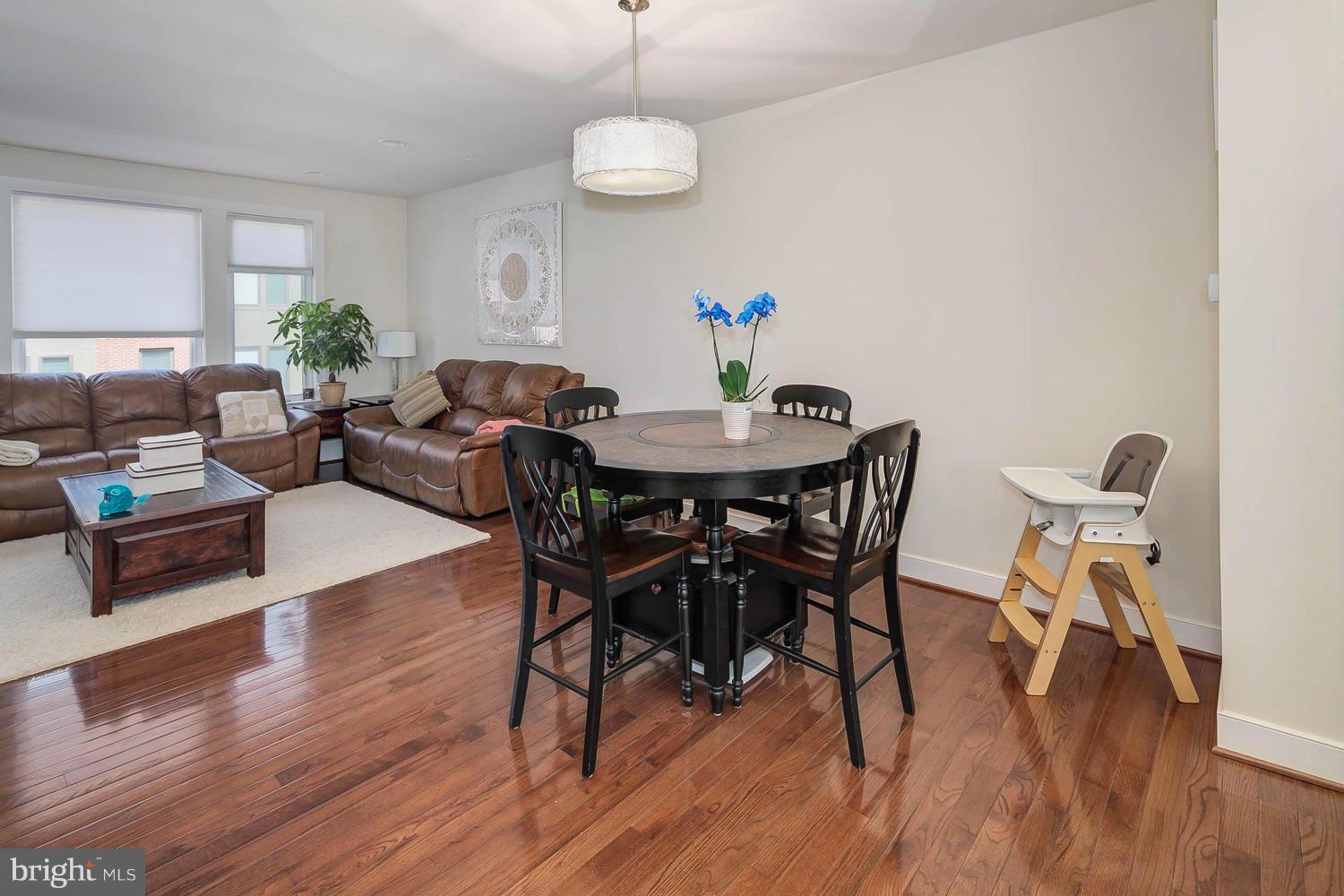 MOSAIC AT MERRIFIELD - Residential