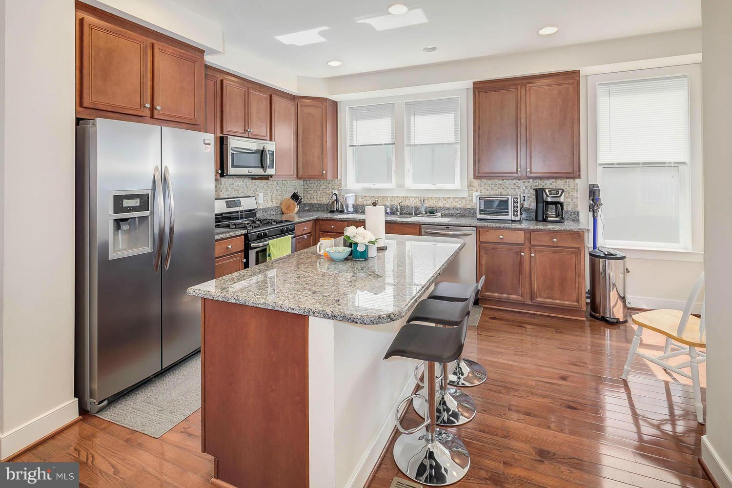 MOSAIC AT MERRIFIELD - Residential