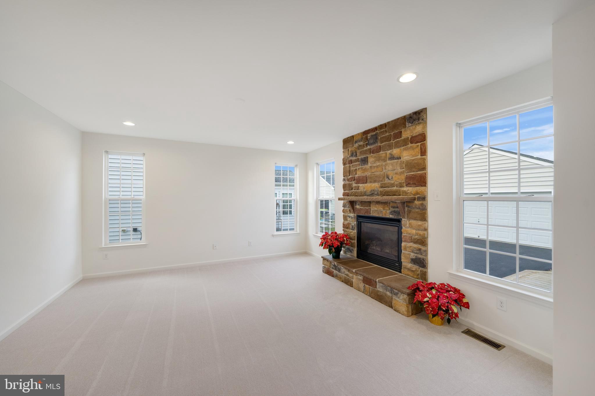 CANNERY VILLAGE - Residential