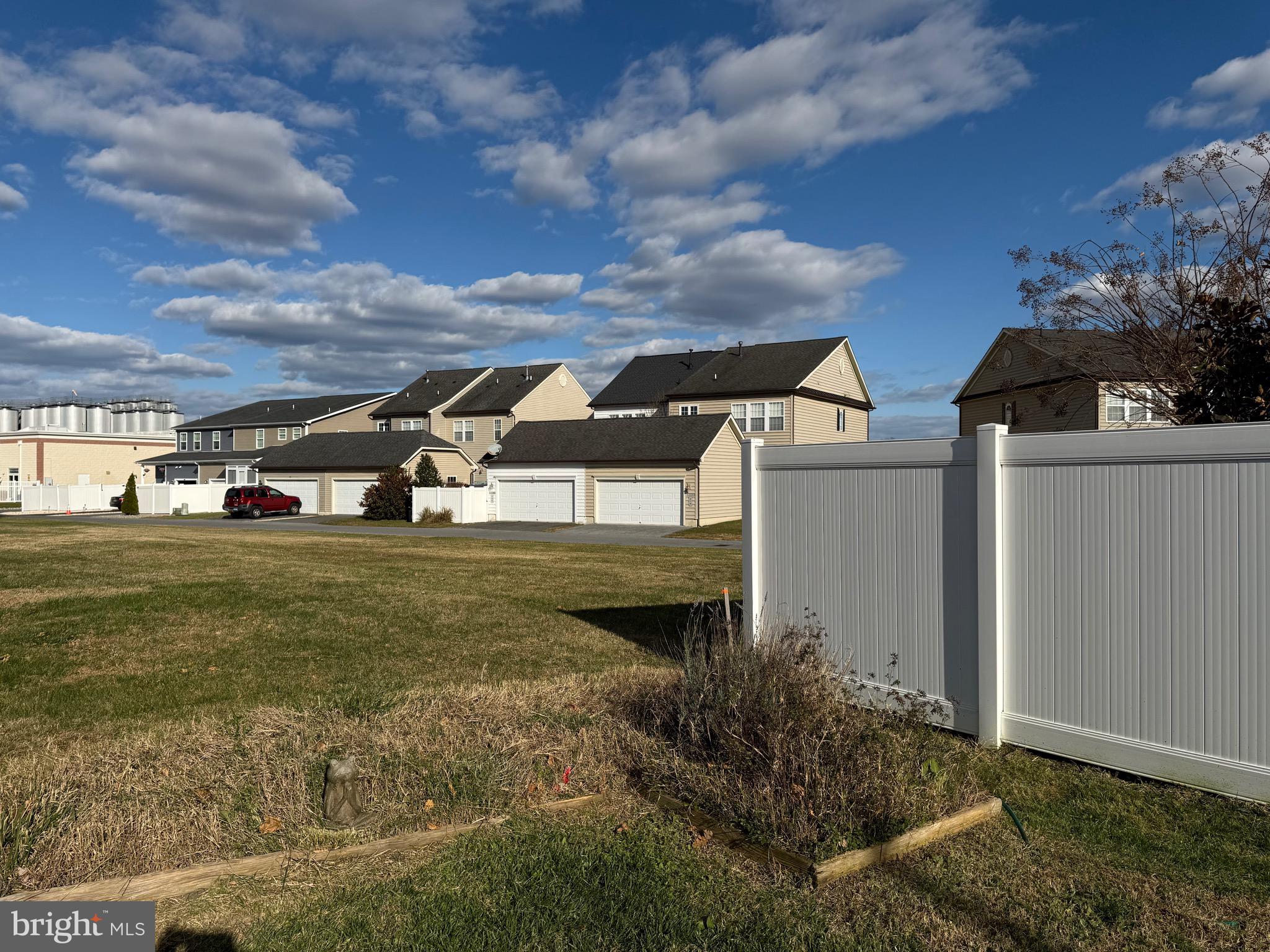 CANNERY VILLAGE - Residential