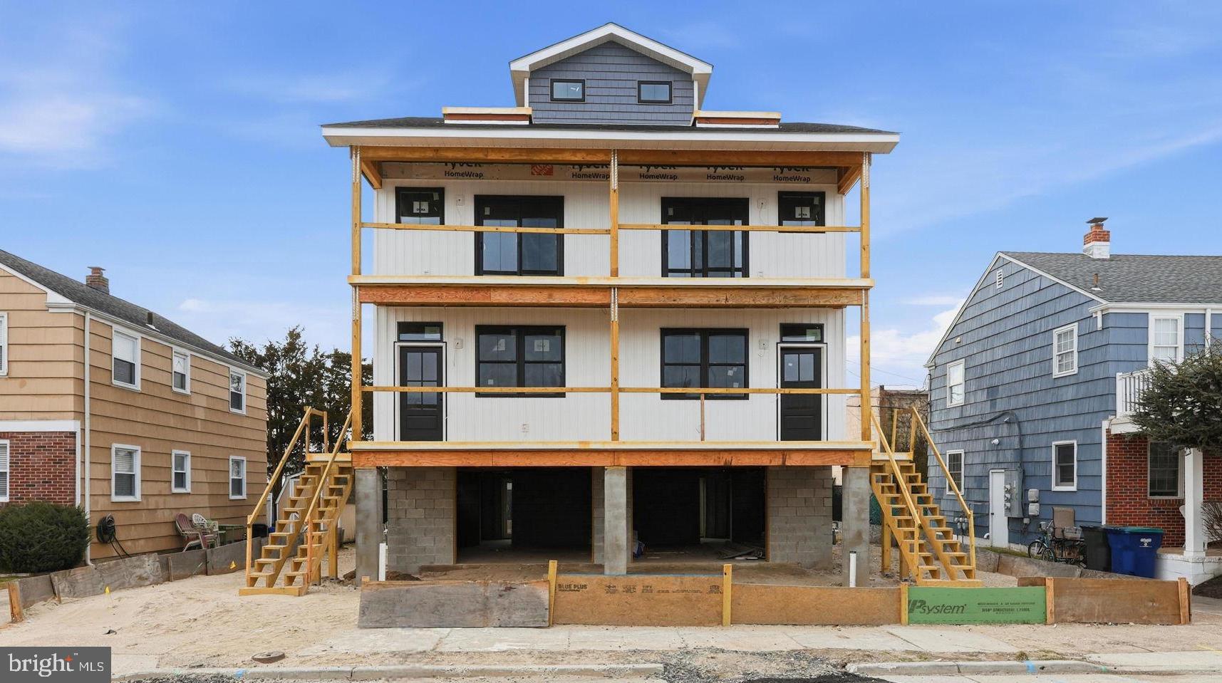 202 N HARDING AVENUE