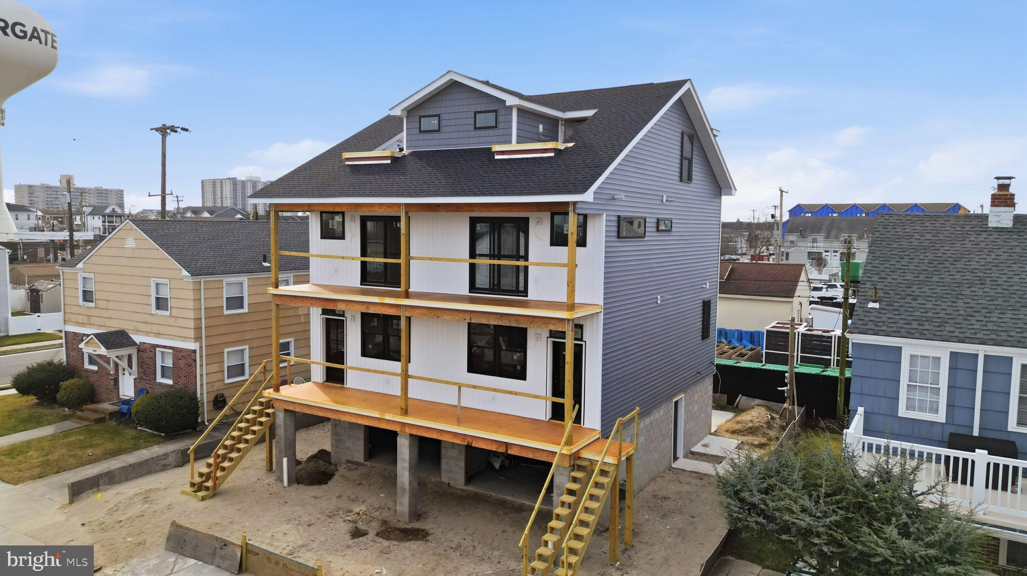 202 N HARDING AVENUE