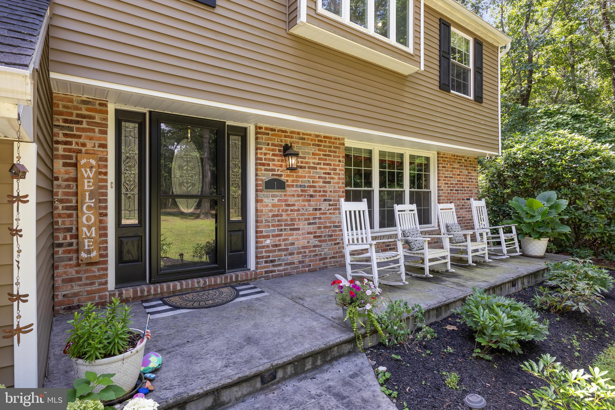1 CORSHAM DRIVE