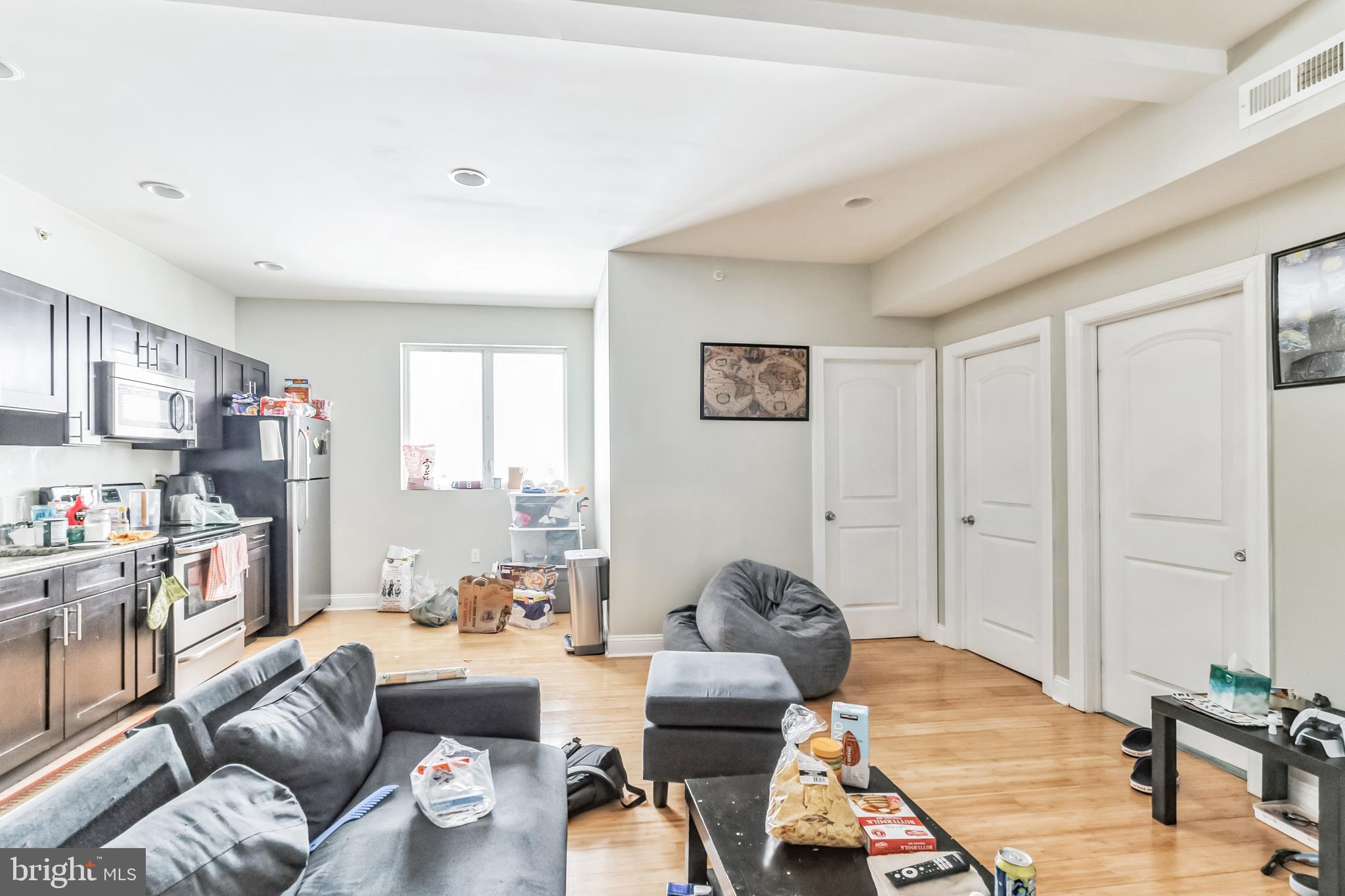 UNIVERSITY CITY - Residential Lease