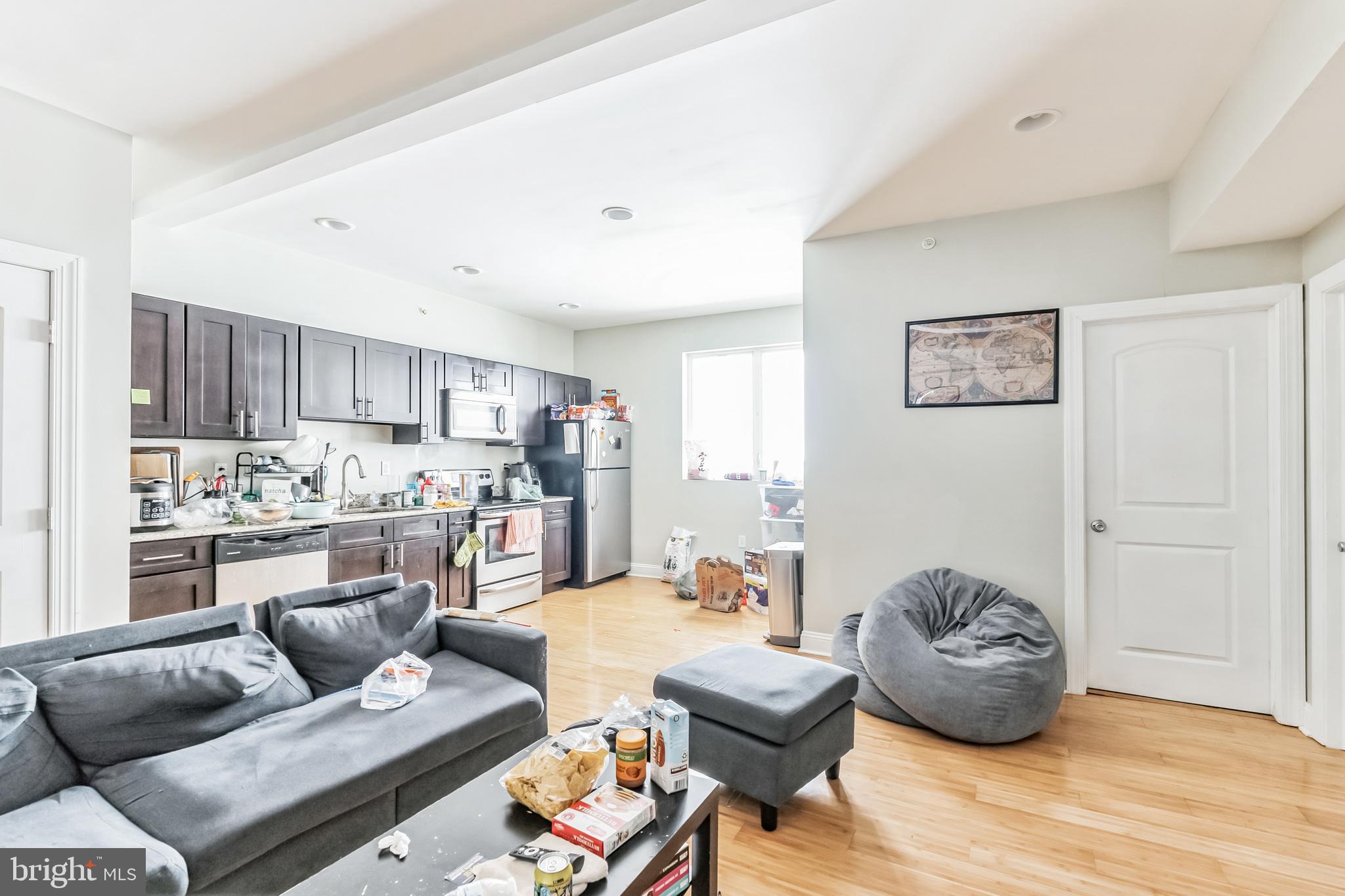 UNIVERSITY CITY - Residential Lease