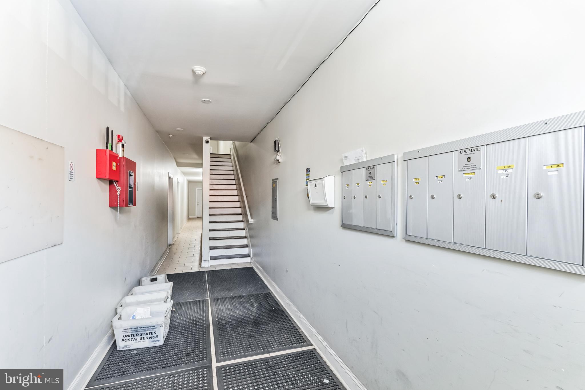 UNIVERSITY CITY - Residential Lease