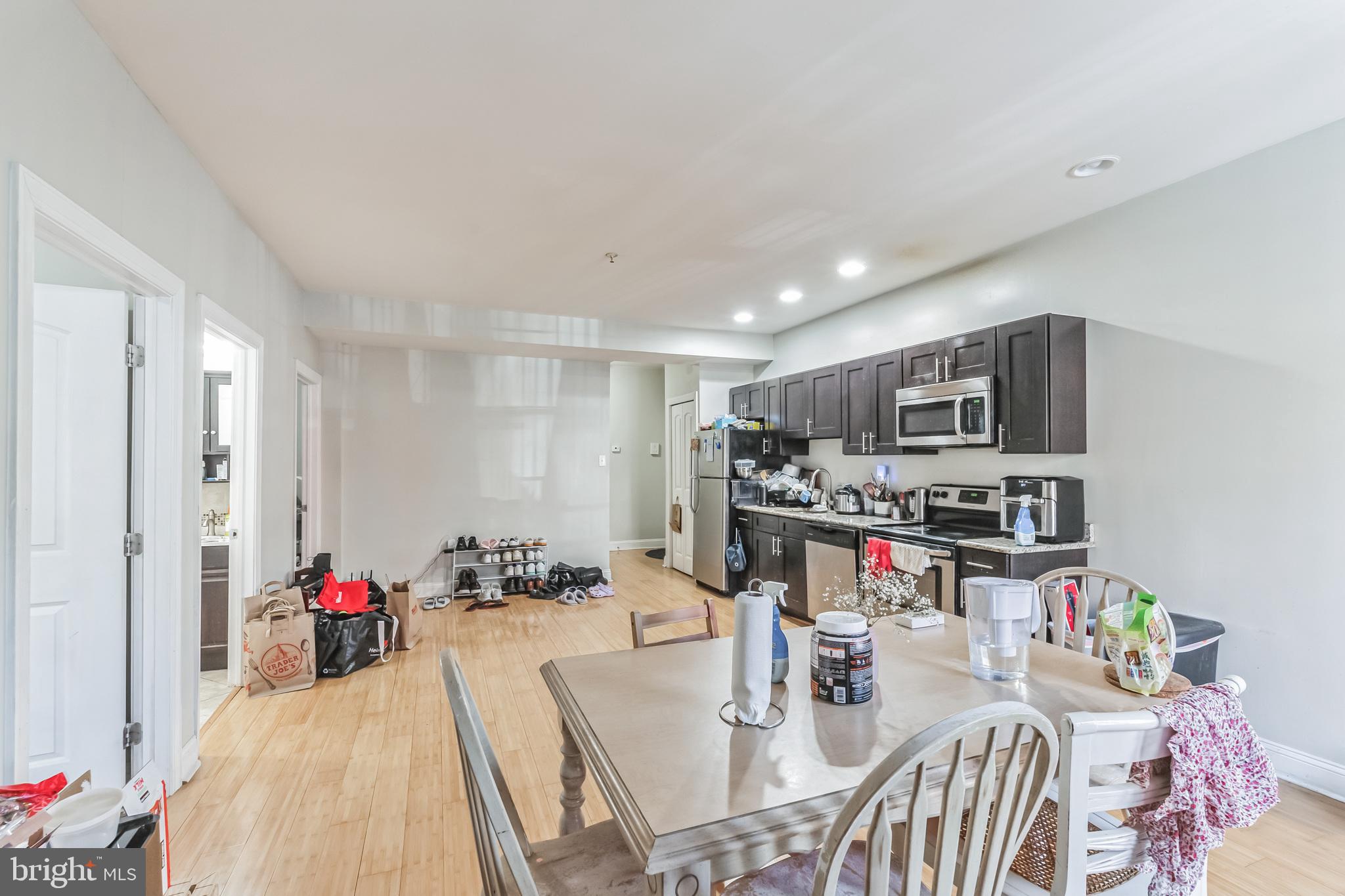 UNIVERSITY CITY - Residential Lease