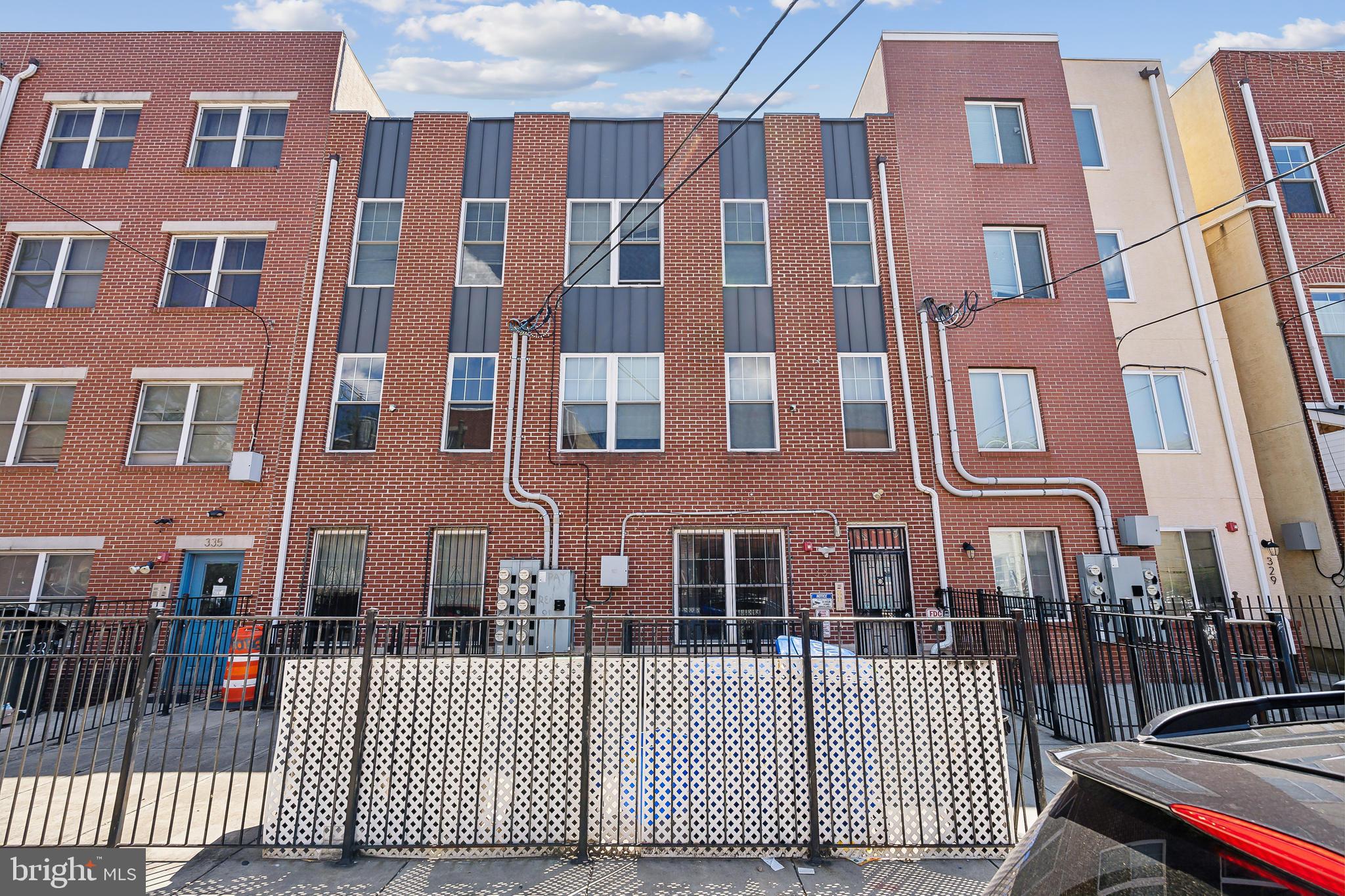 UNIVERSITY CITY - Residential Lease