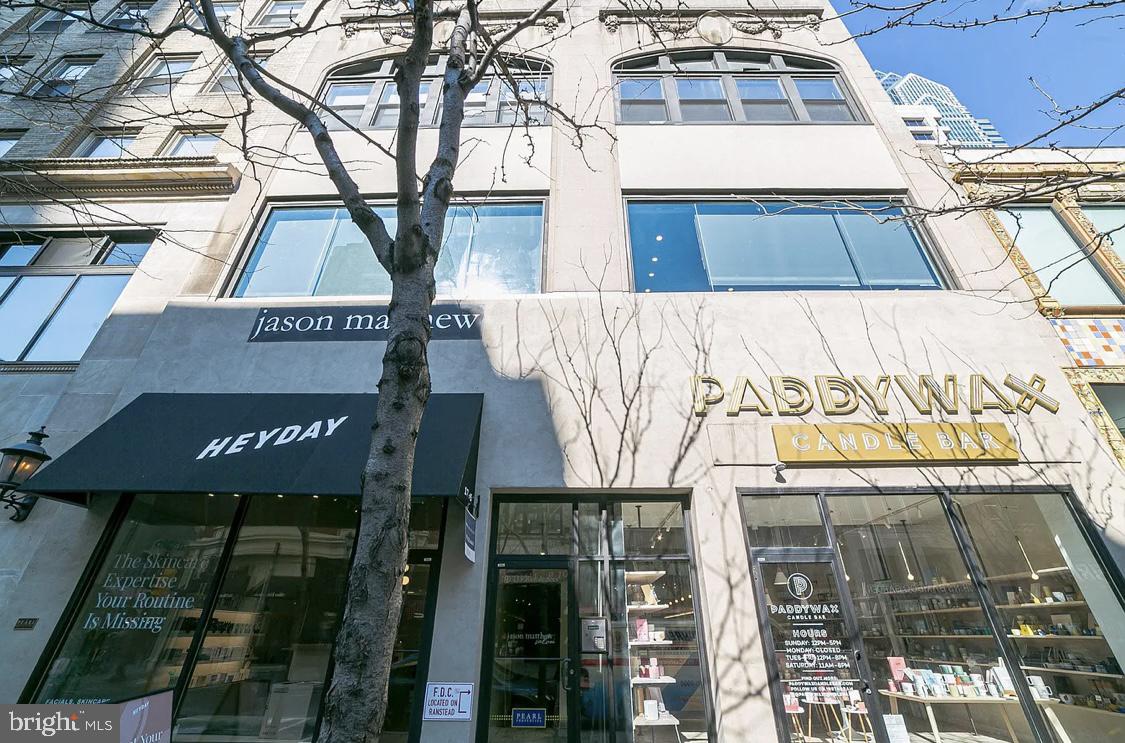 1733 CHESTNUT STREET 35 304