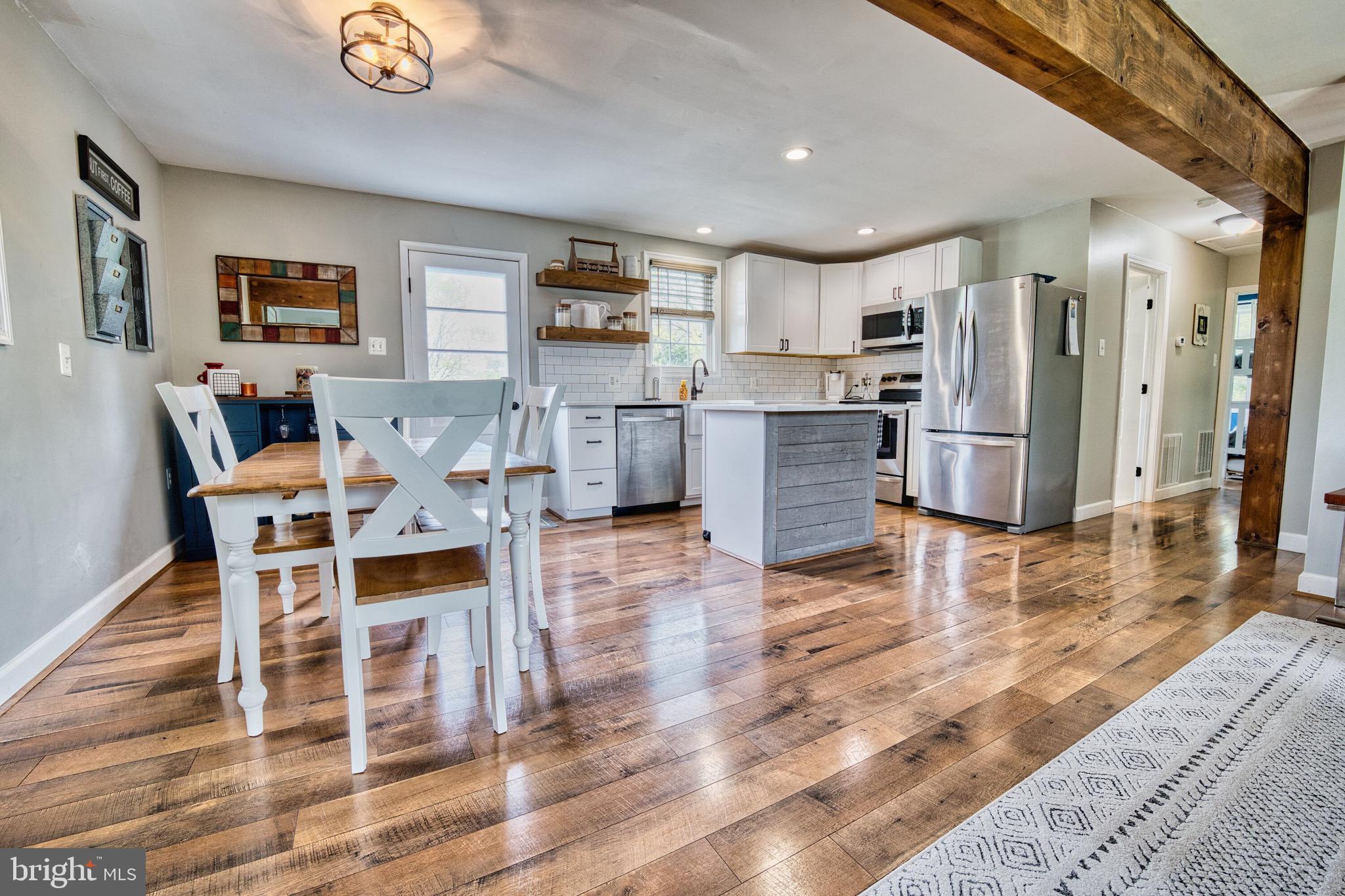 LONG CREEK - Residential