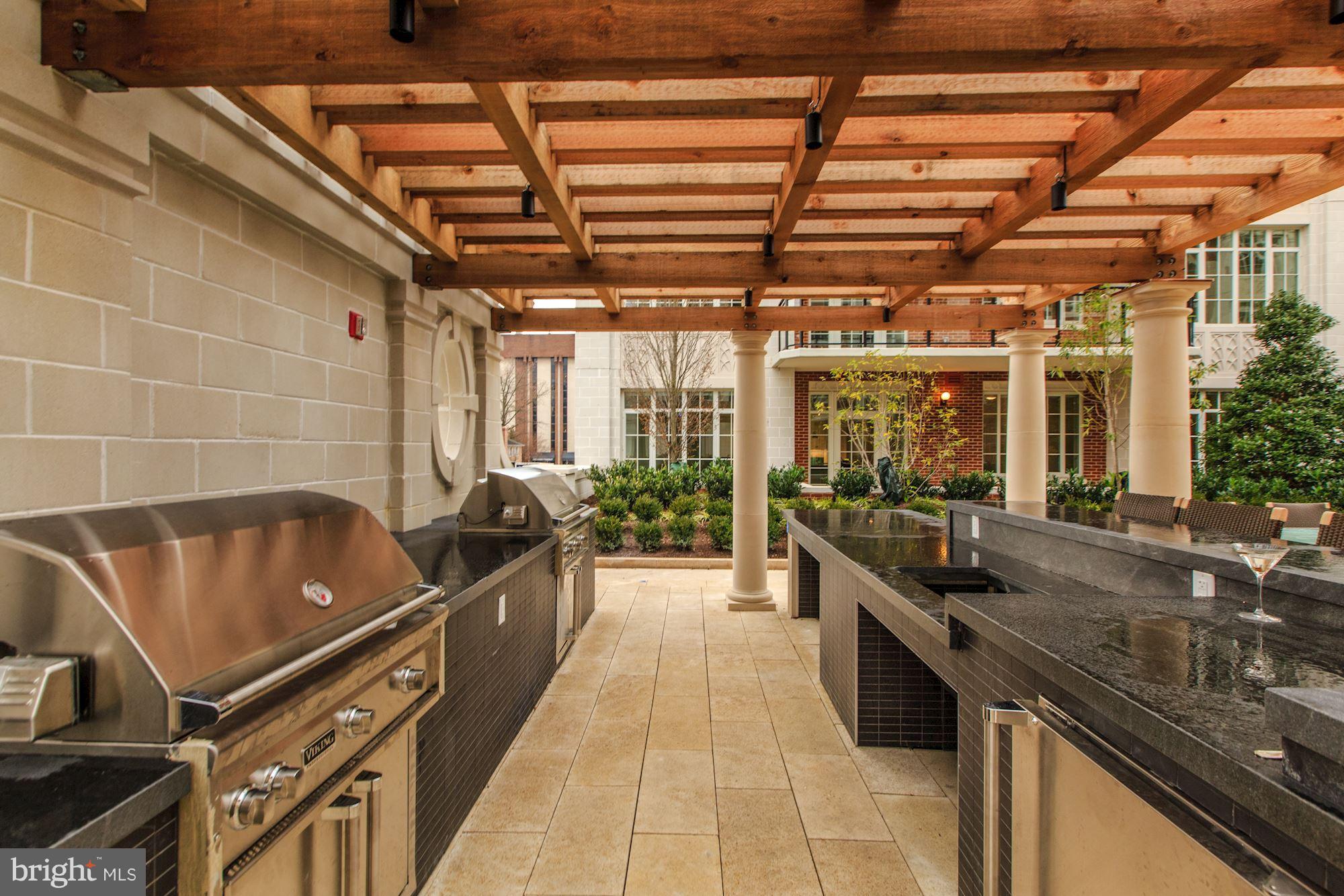 THE SIGNET - Residential Lease