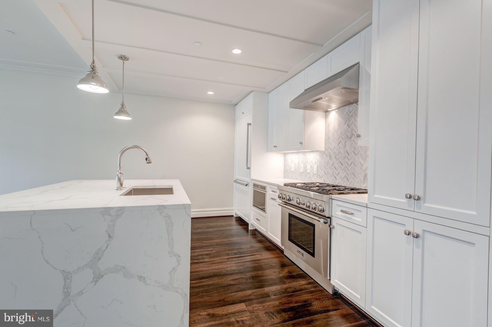 THE SIGNET - Residential Lease