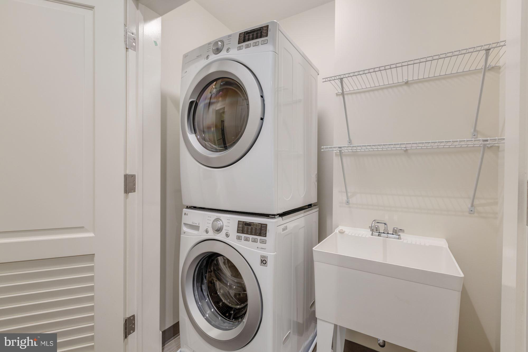 THE SIGNET - Residential Lease