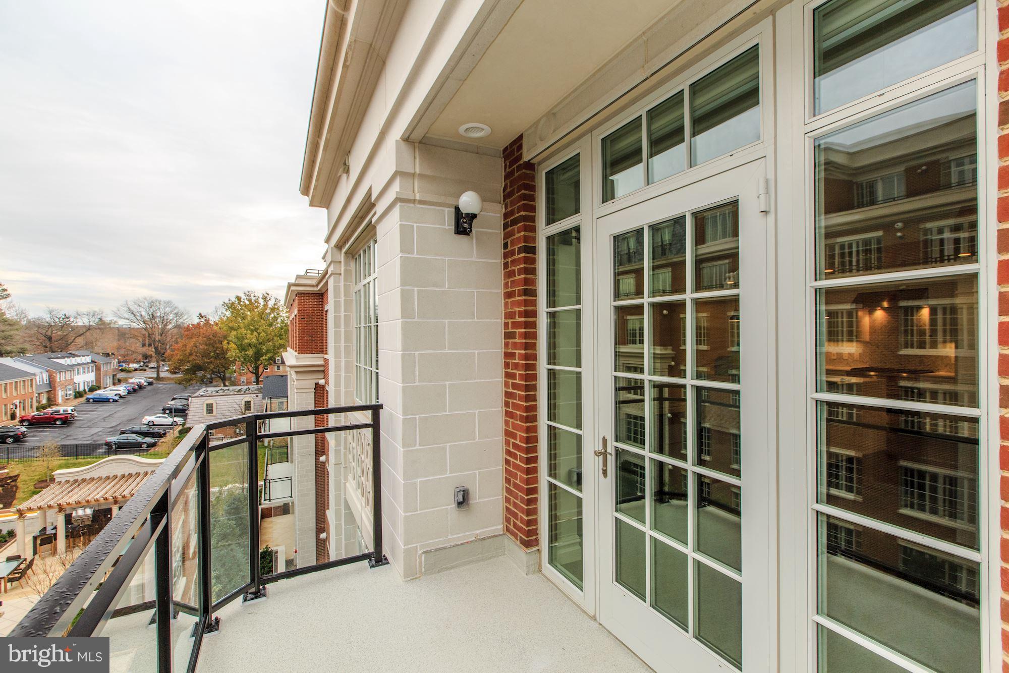 THE SIGNET - Residential Lease