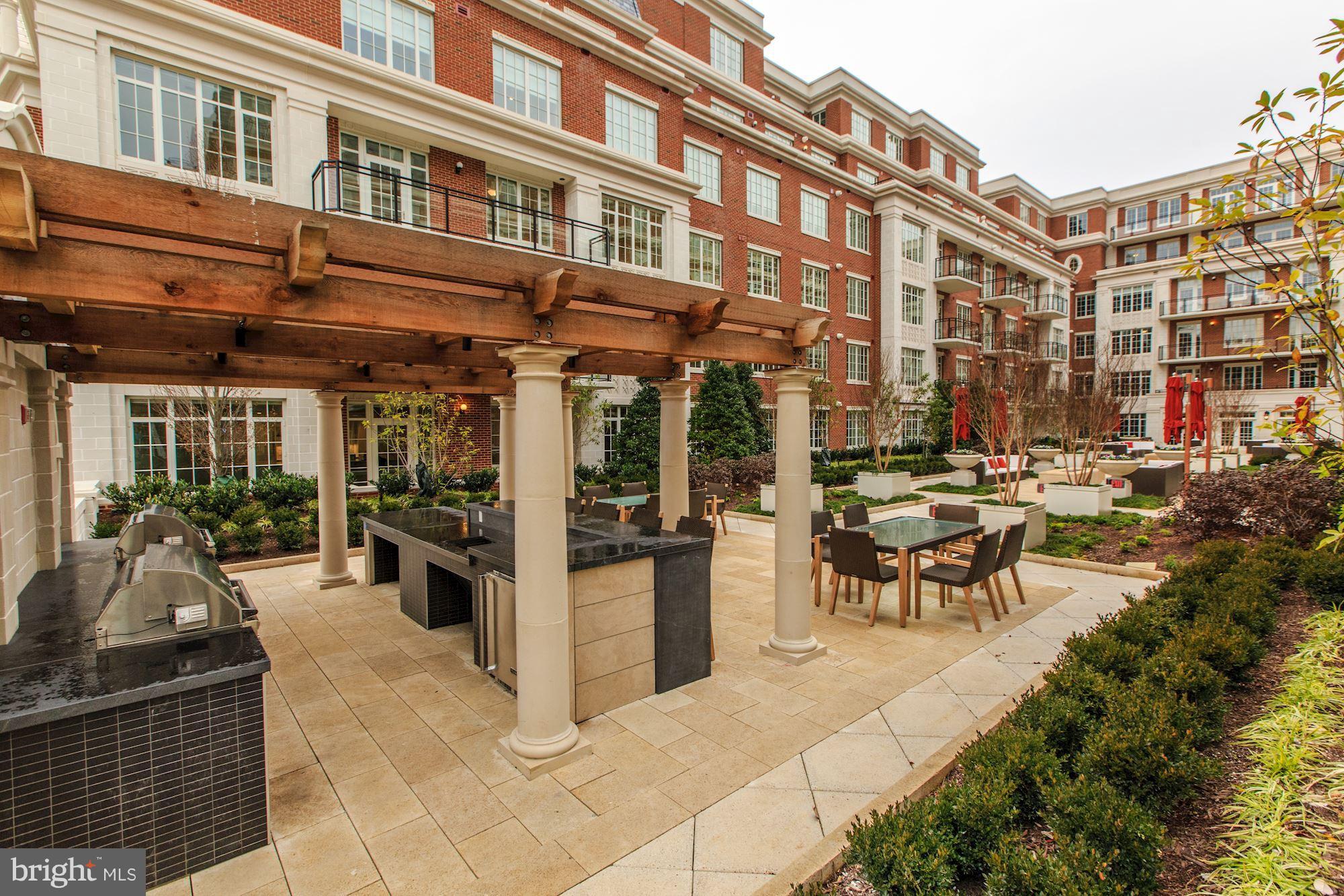 THE SIGNET - Residential Lease