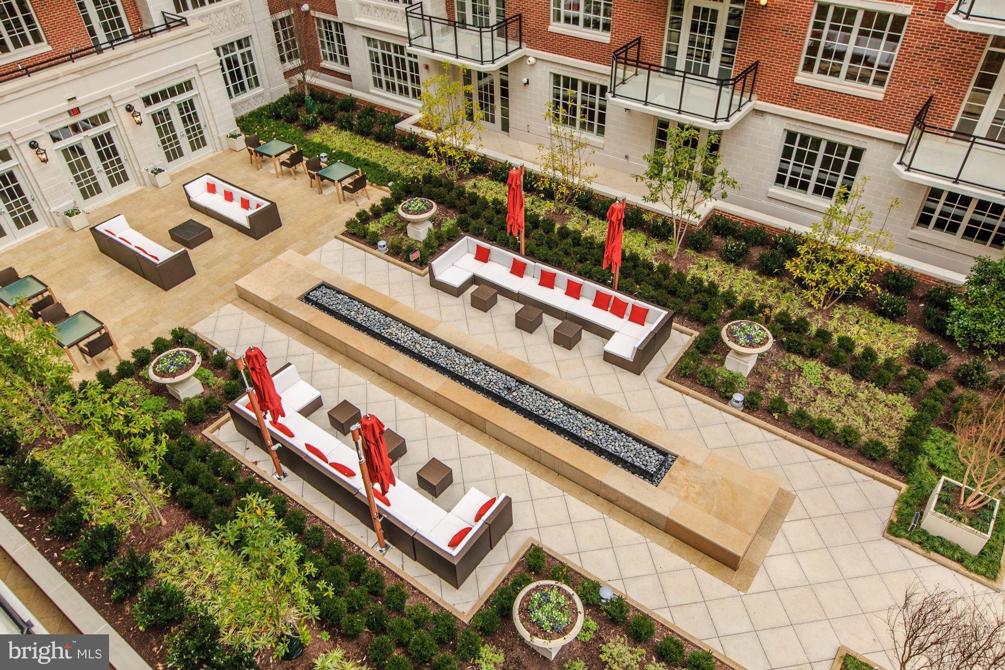 THE SIGNET - Residential Lease