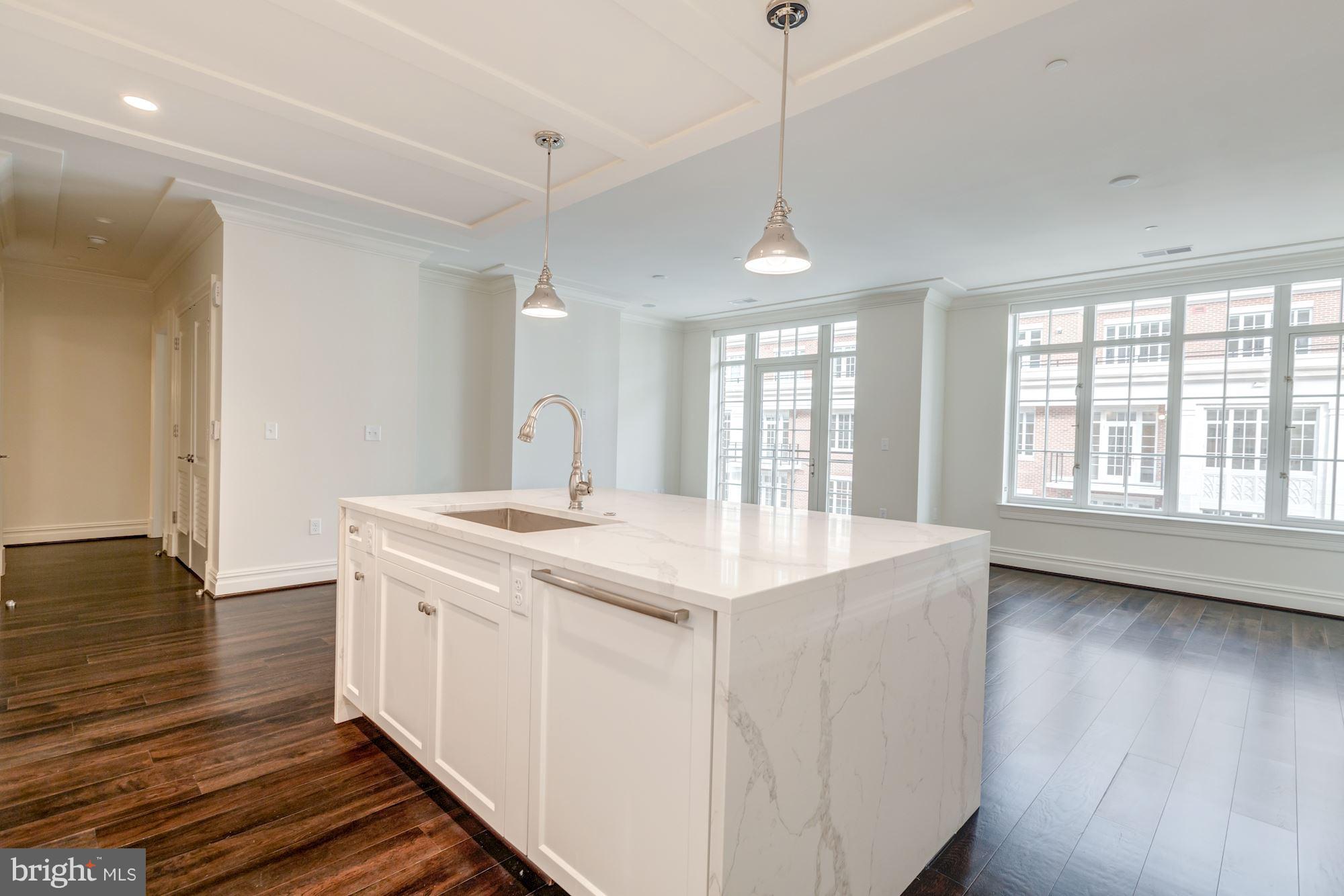 THE SIGNET - Residential Lease