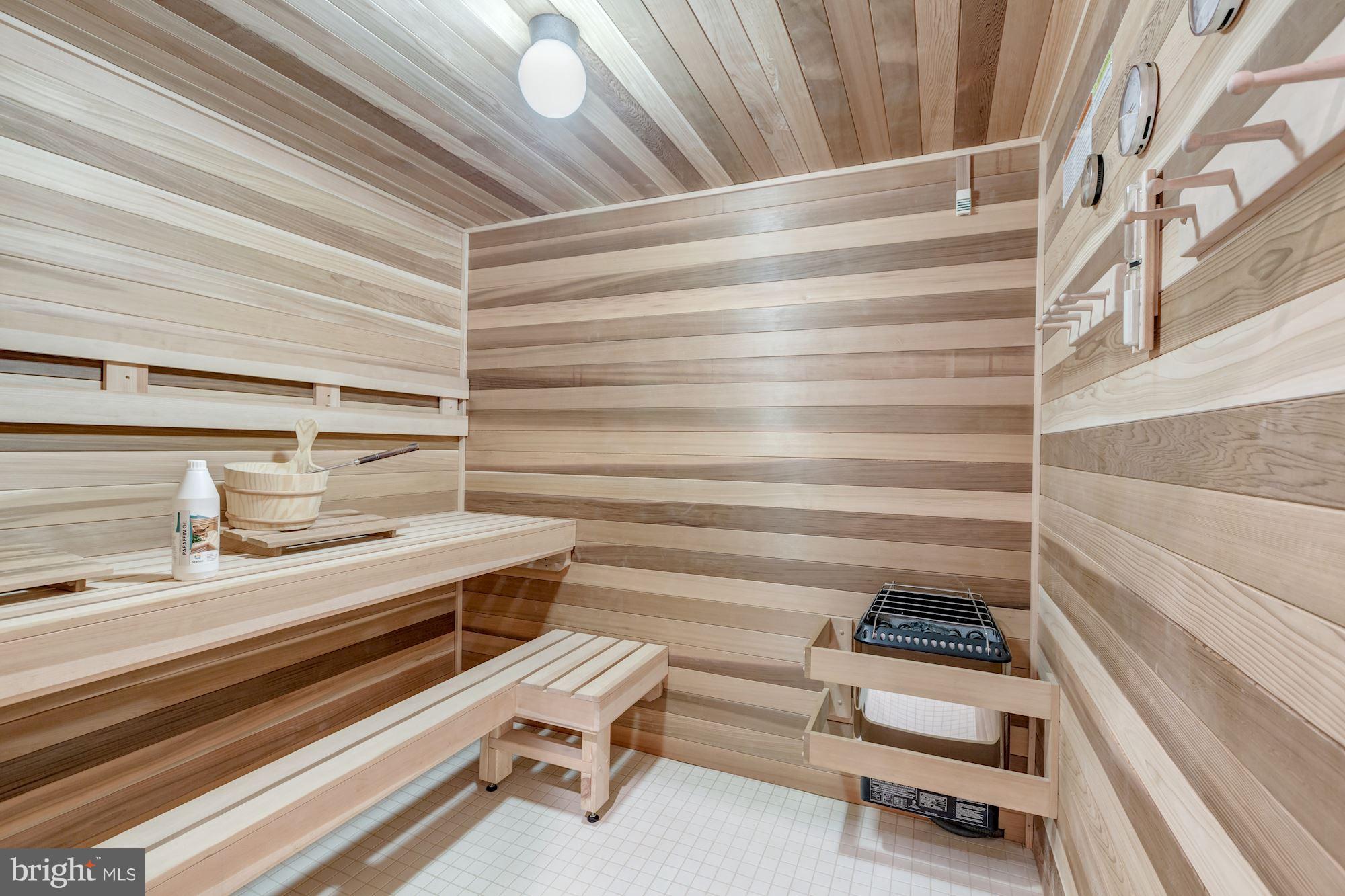 THE SIGNET - Residential Lease