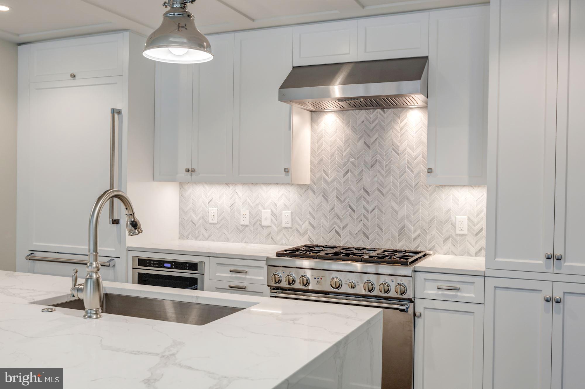 THE SIGNET - Residential Lease